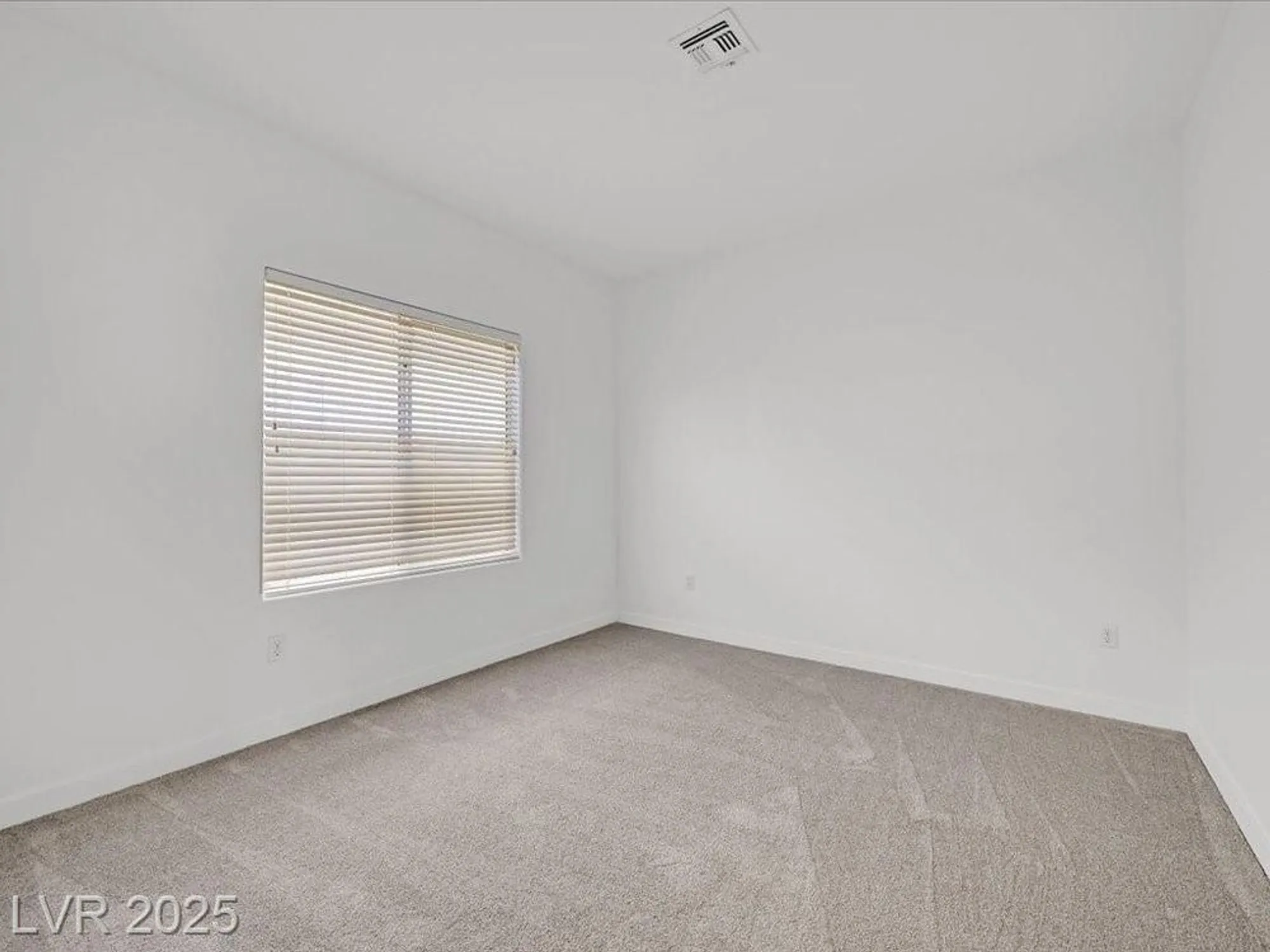 Property Slideshow image 17 of 37 | 2582 hayesville ave, Henderson, NV, 89052