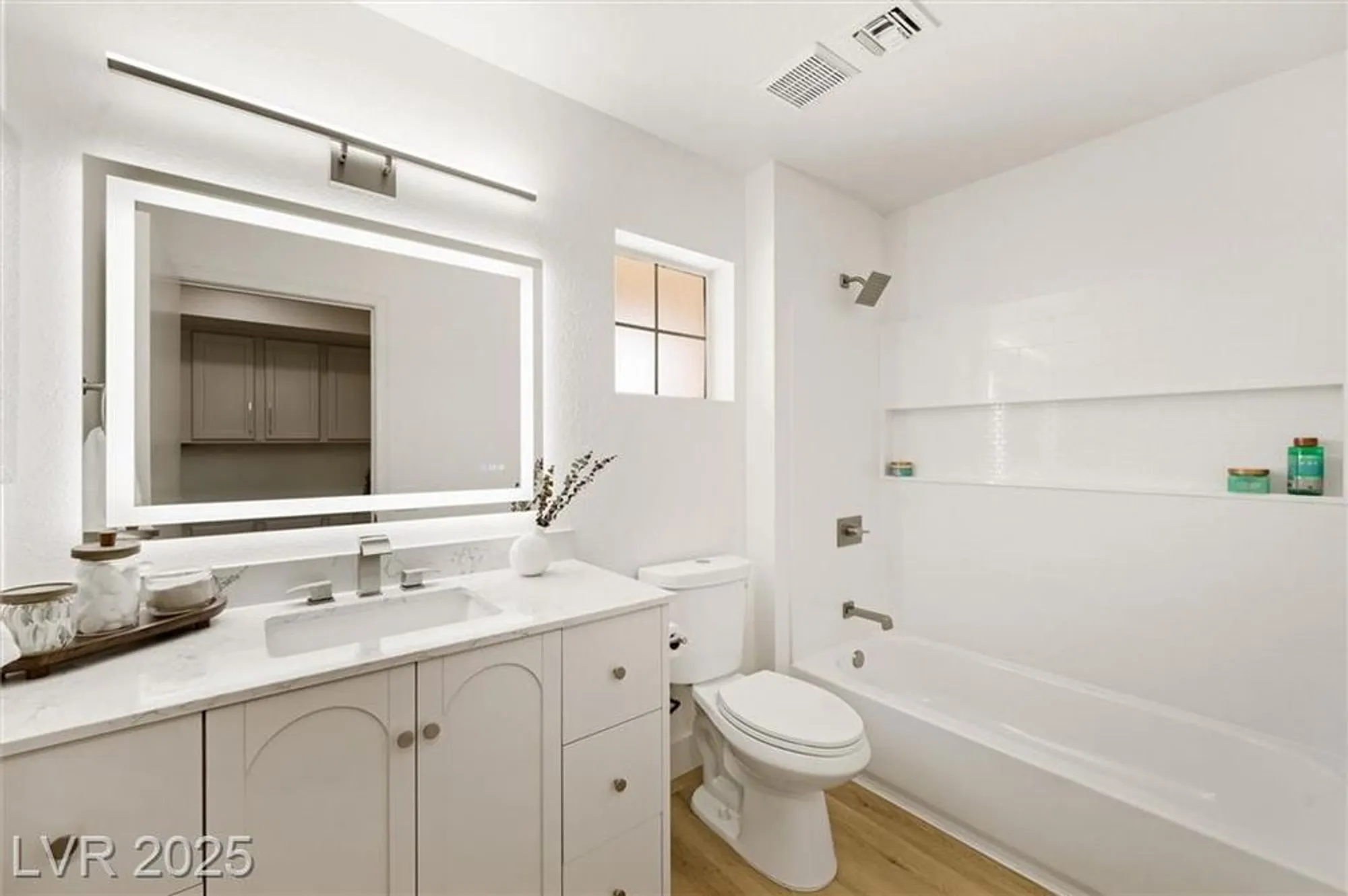 Property Slideshow image 30 of 40 | 2517 desert sands dr, Las Vegas, NV, 89134