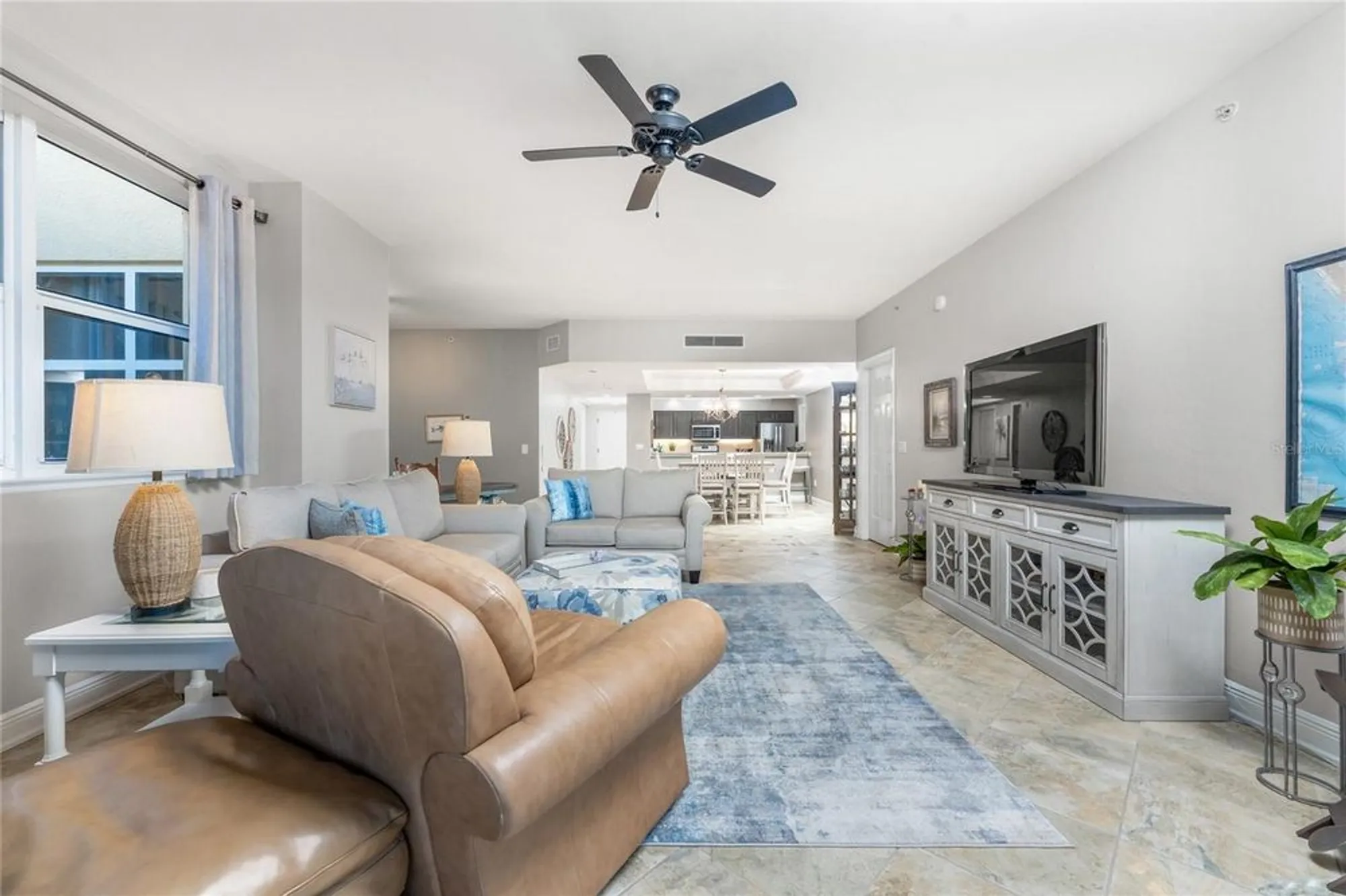 Property Slideshow image 13 of 48 | 3313 sunset key cir 107, Punta Gorda, FL, 33955