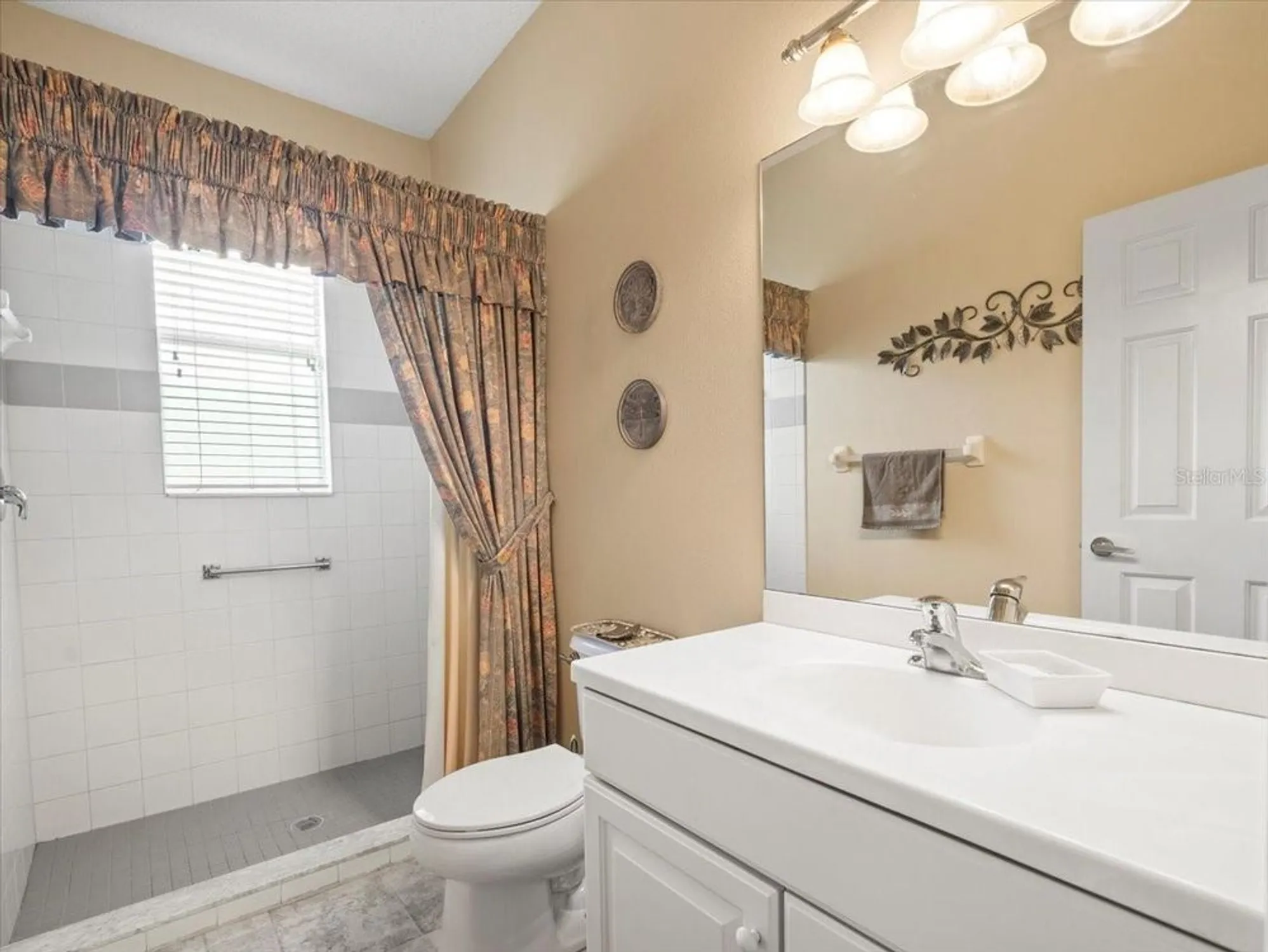 Property Slideshow image 35 of 57 | 18514 hidden pines way, Hudson, FL, 34667
