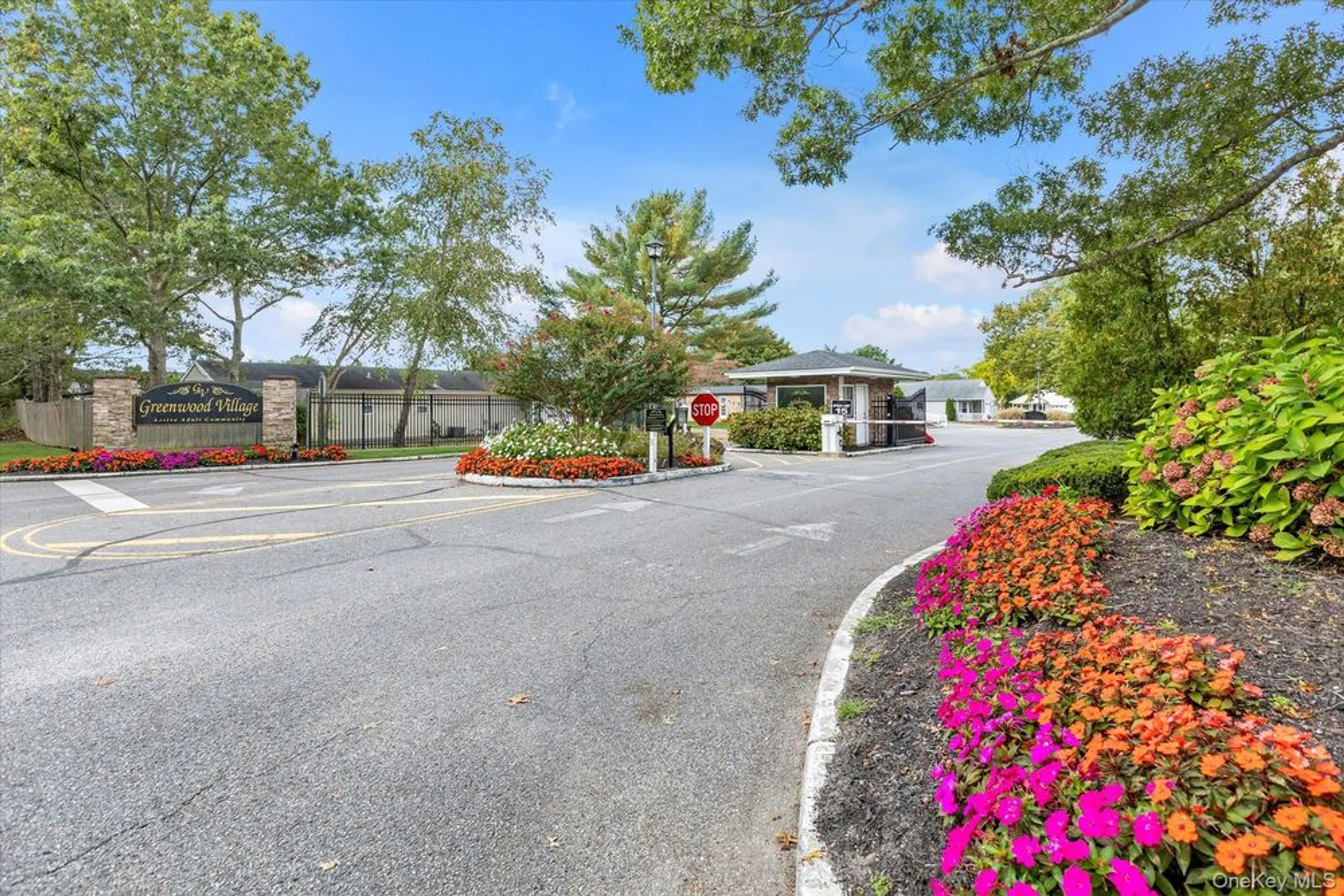 Property Slideshow image 13 of 19 | 21 limetree dr, Manorville, NY, 11949