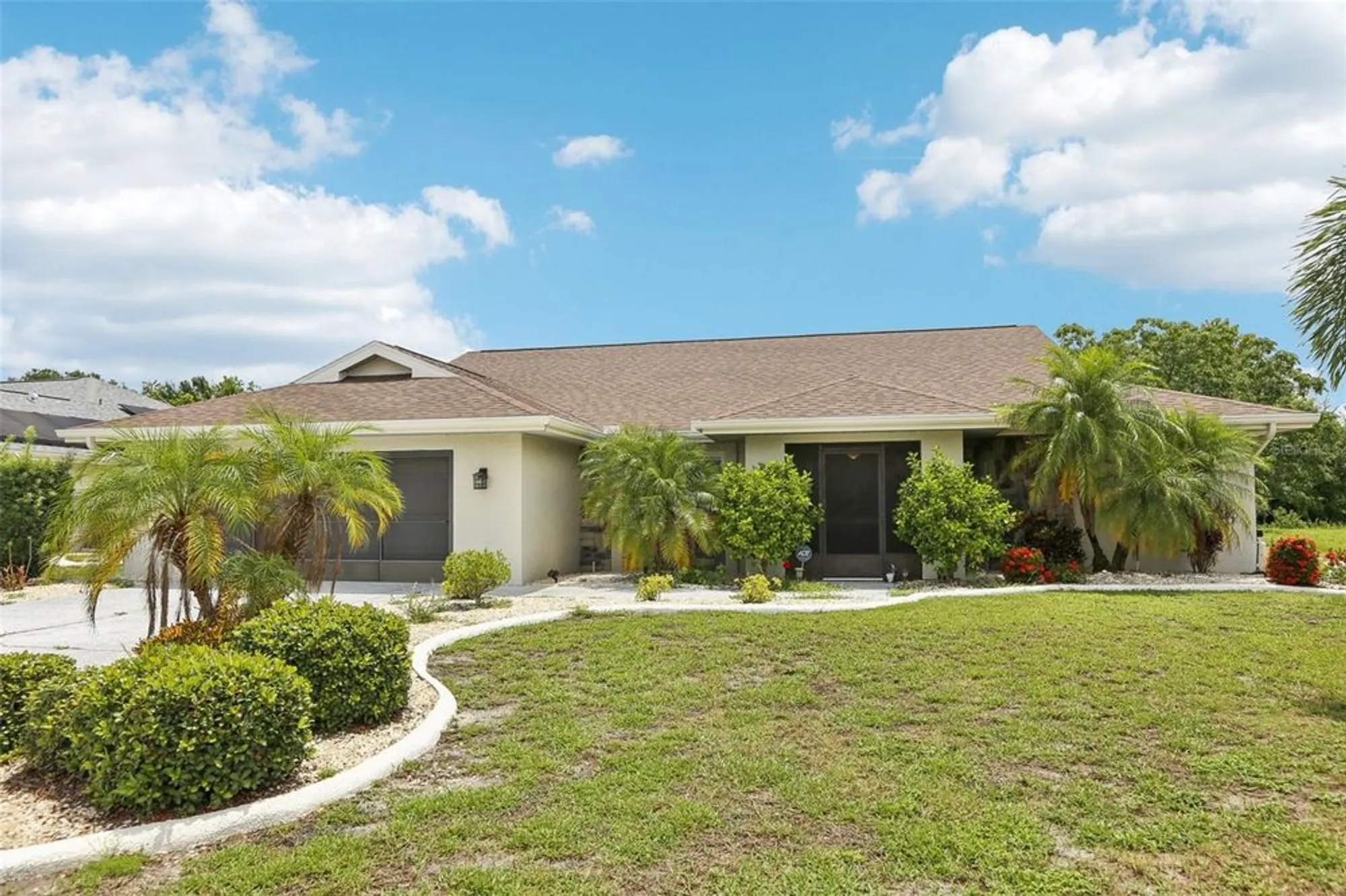 Property Slideshow image 5 of 72 | 1812 new bedford dr, Sun City Center, FL, 33573