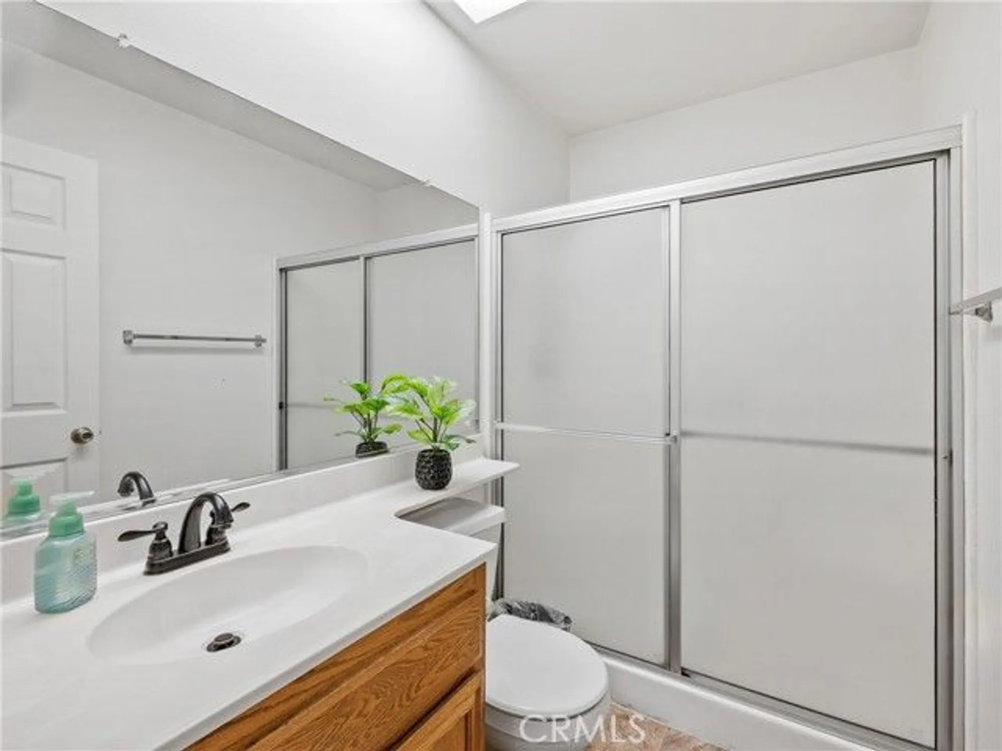 Property Slideshow image 15 of 19 | 19135 palo verde dr, Apple Valley, CA, 92308