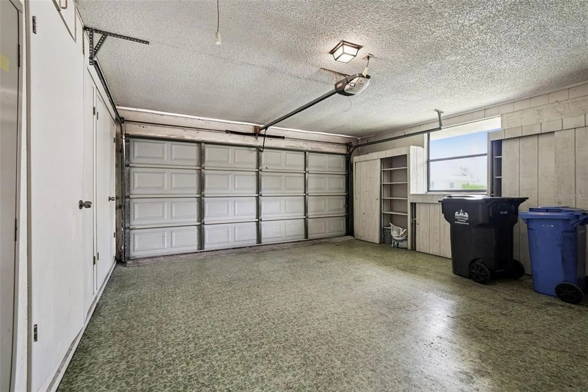 Property Slideshow image 42 of 100 | 1803 pineapple palm ct, Sun City Center, FL, 33573