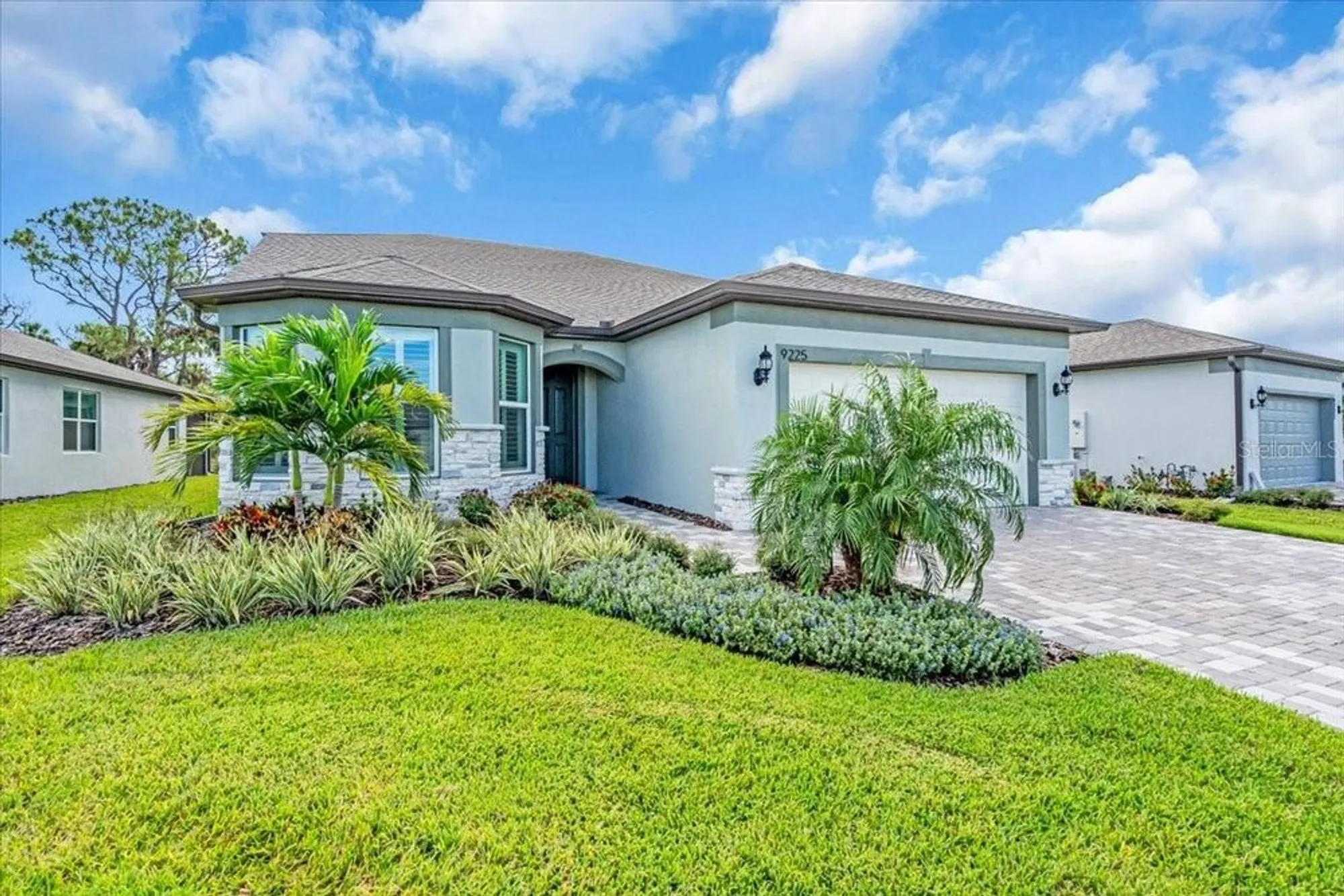 Property Slideshow image 2 of 18 | 9225 barrier coast trl, Parrish, FL, 34219