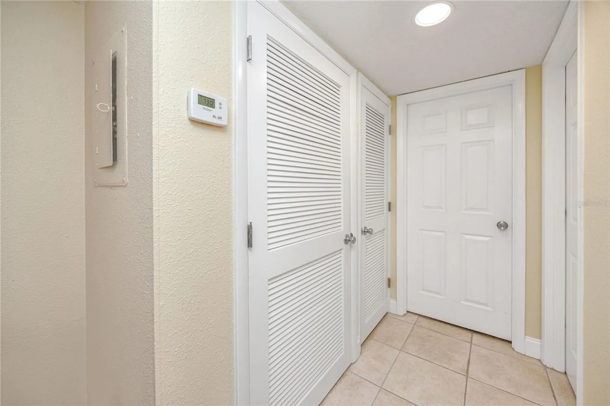 Property Slideshow image 18 of 59 | 7645 sun island dr 304, South Pasadena, FL, 33707