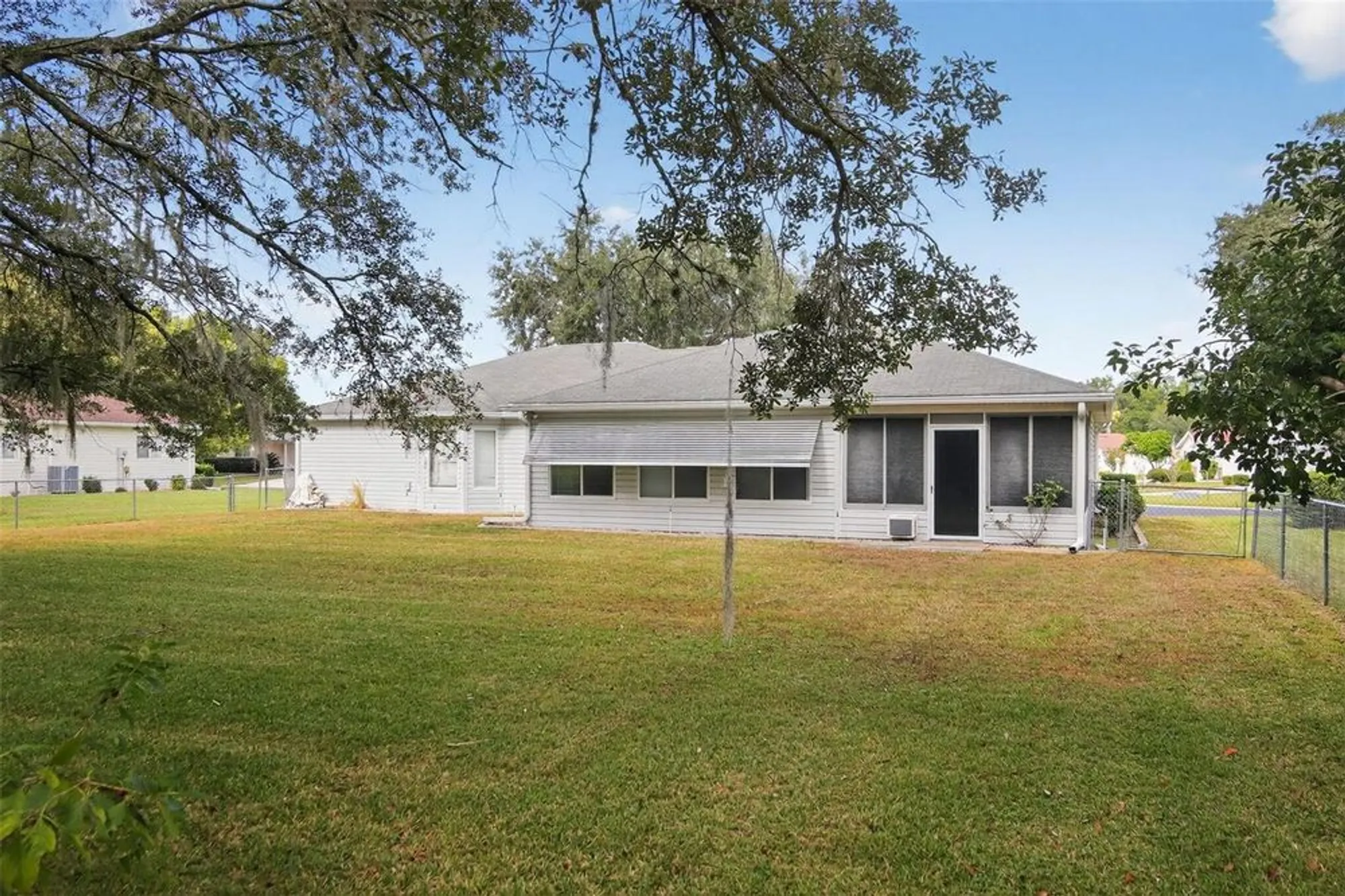 Property Slideshow image 2 of 27 | 13761 sw 115th cir, Dunnellon, FL, 34432