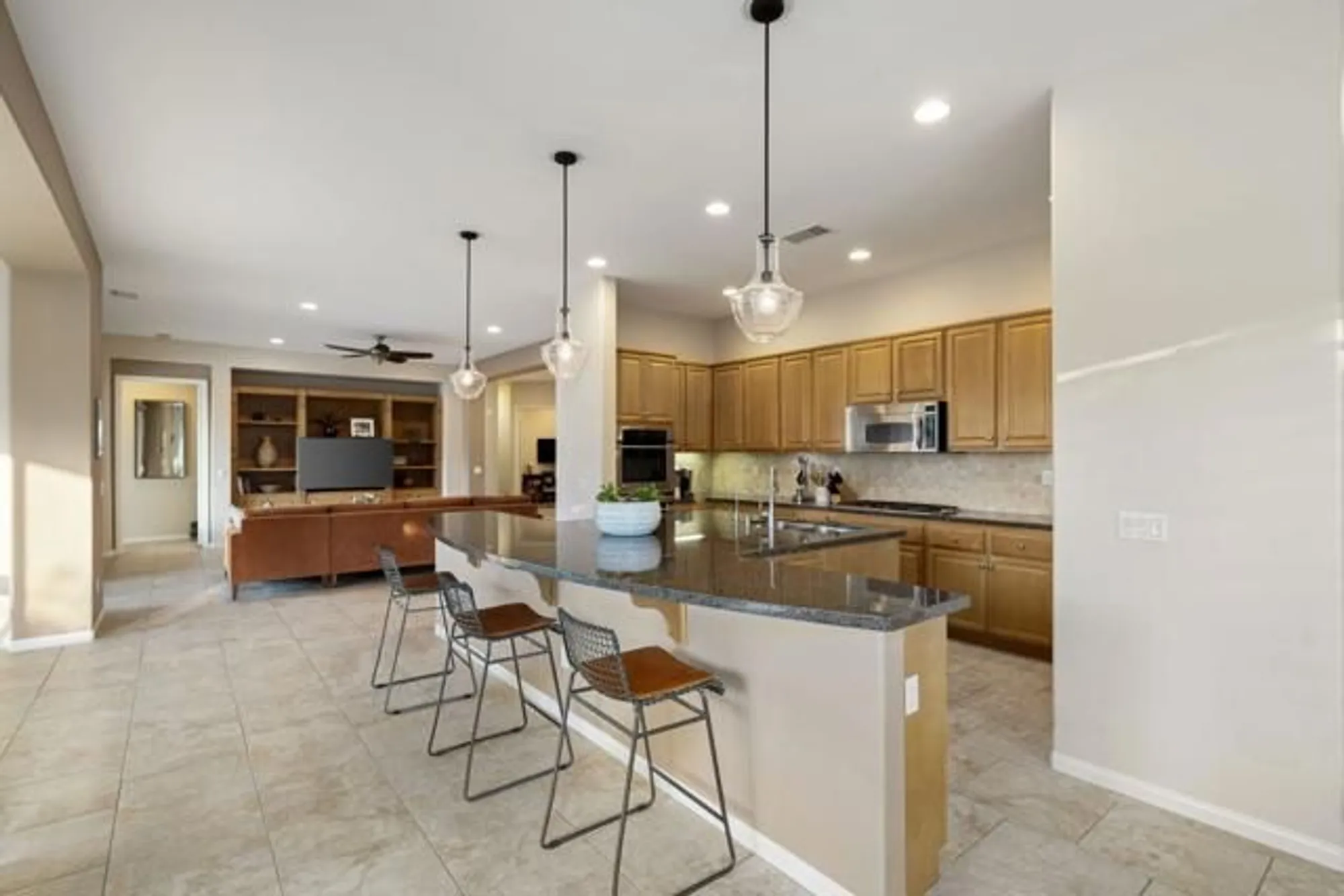Property Slideshow image 12 of 62 | 81196 victoria ln, La Quinta, CA, 92253