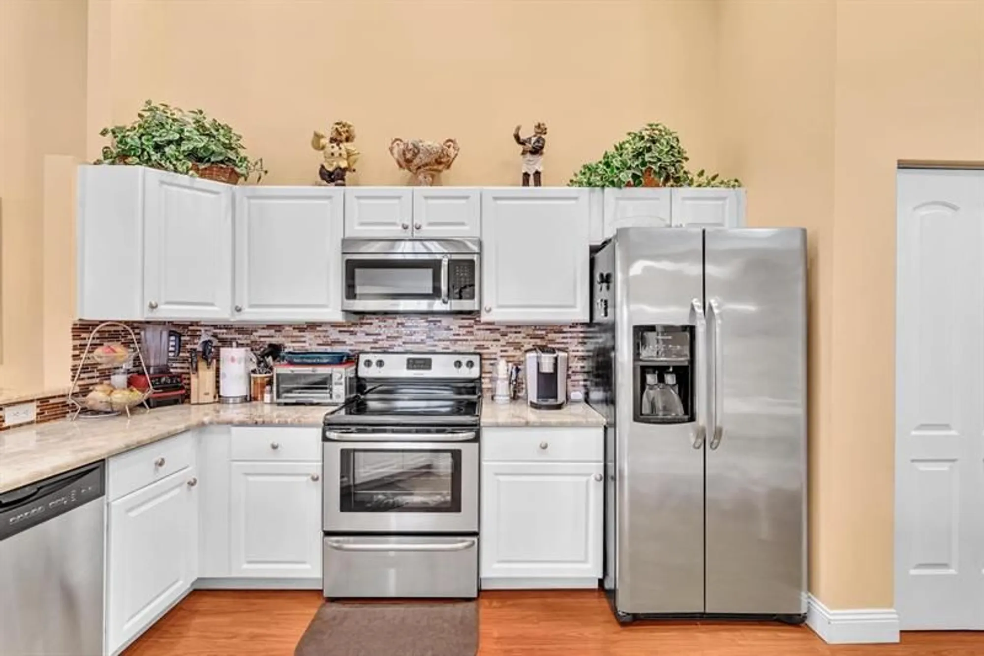 Property Slideshow image 10 of 59 | 9714 malvern dr # 9714, Tamarac, FL, 33321