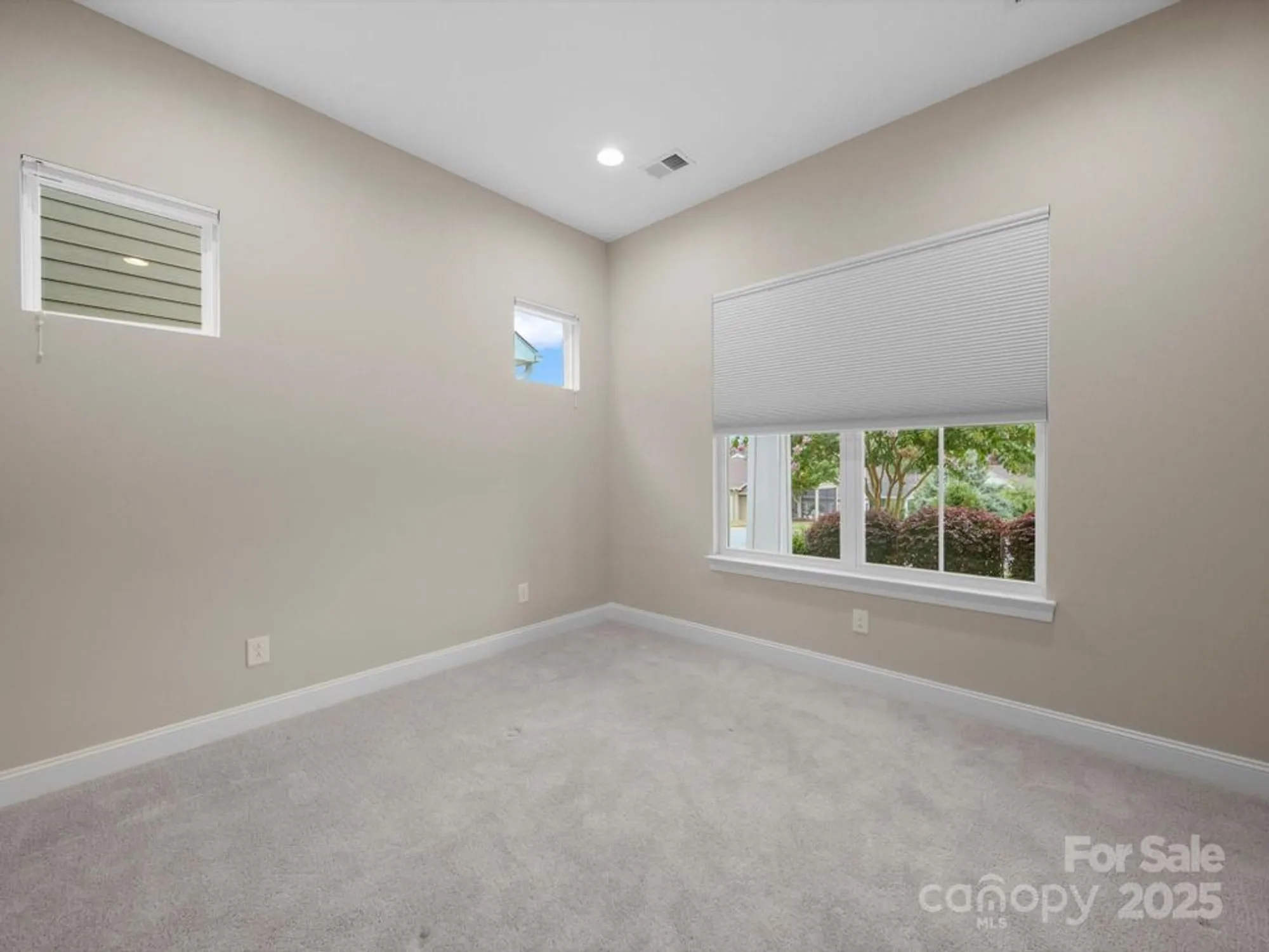 Property Slideshow image 17 of 44 | 253 stone mountain way, Denver, NC, 28037