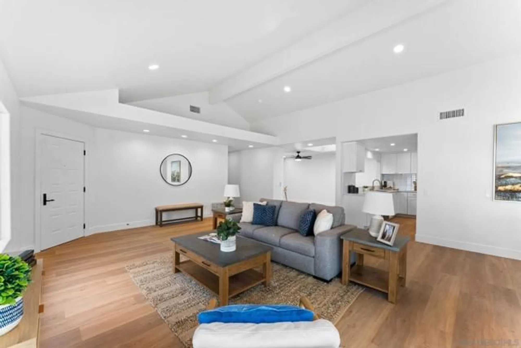 Property Slideshow image 4 of 24 | 4695 adra way, Oceanside, CA, 92056