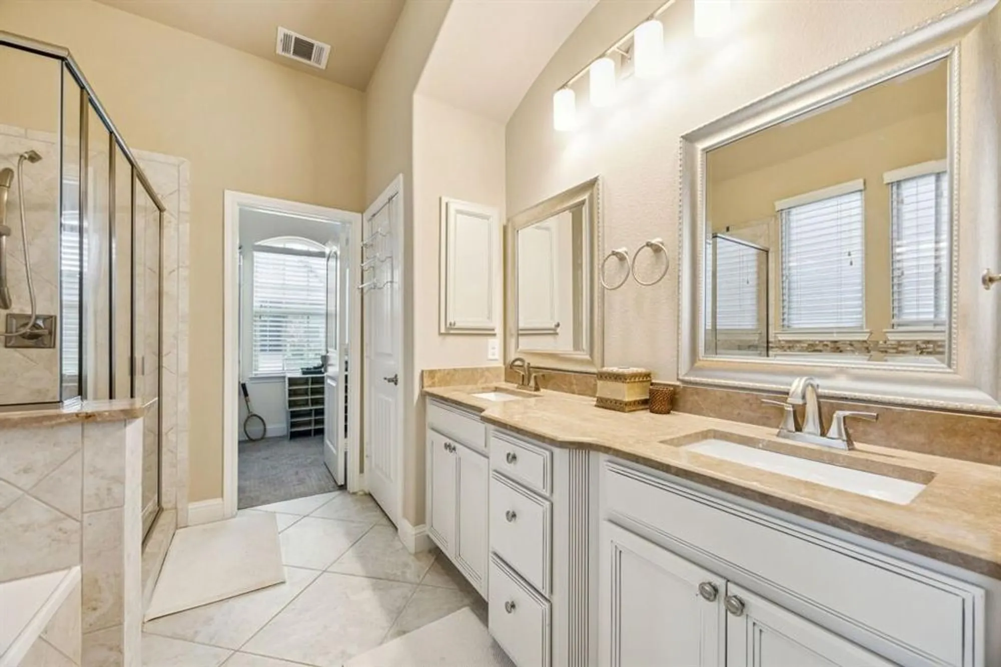 Property Slideshow image 12 of 27 | 8600 arrow dr, Mckinney, TX, 75070