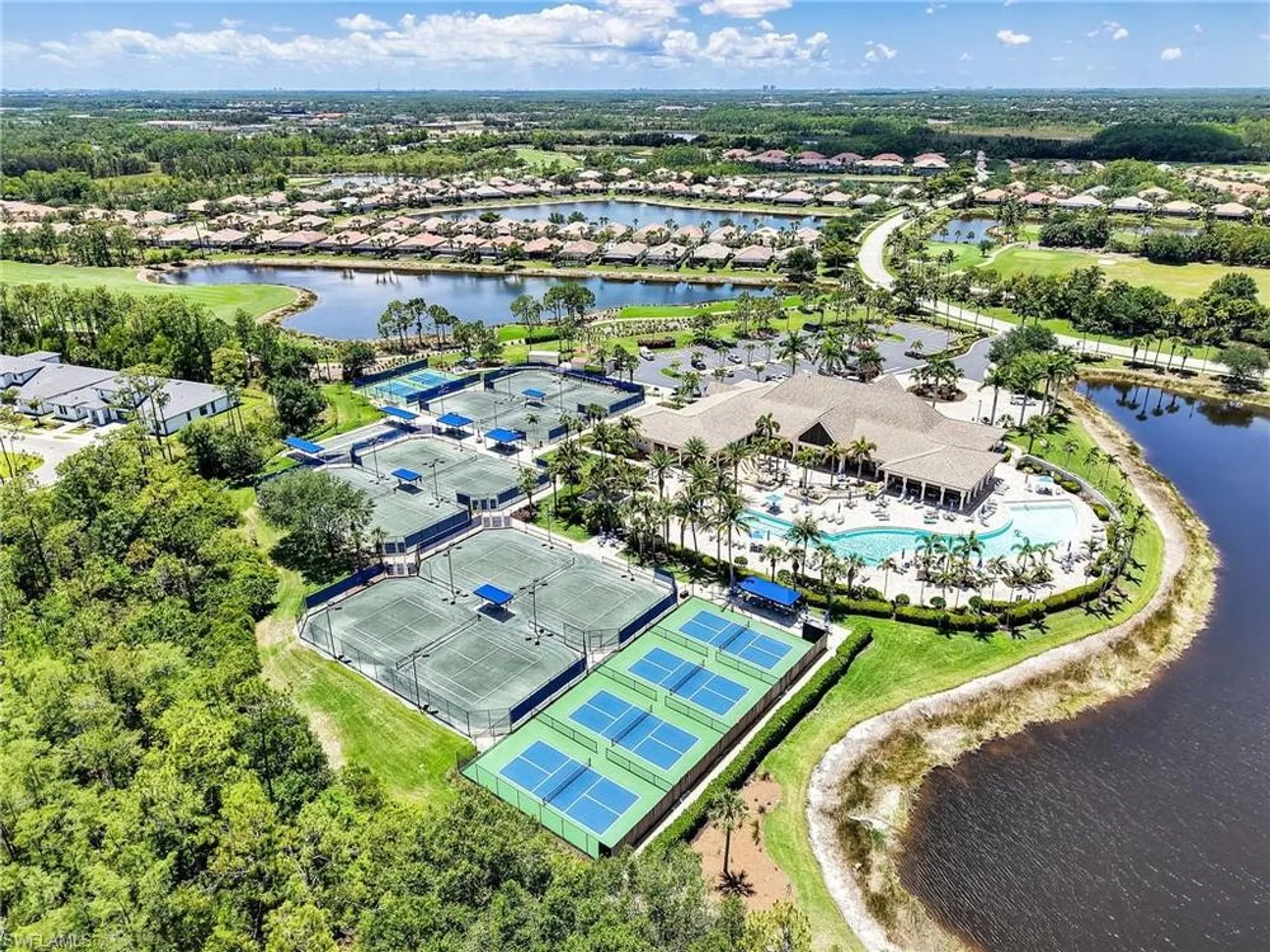 Property Slideshow image 32 of 33 | 10231 glastonbury cir 102, Fort Myers, FL, 33913