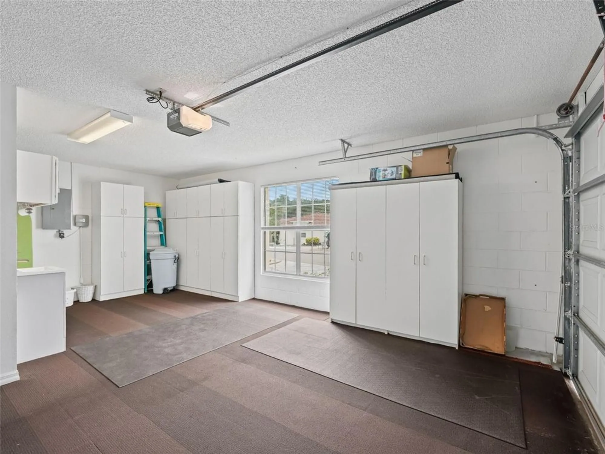 Property Slideshow image 53 of 80 | 1314 lajolla cir, The Villages, FL, 32159