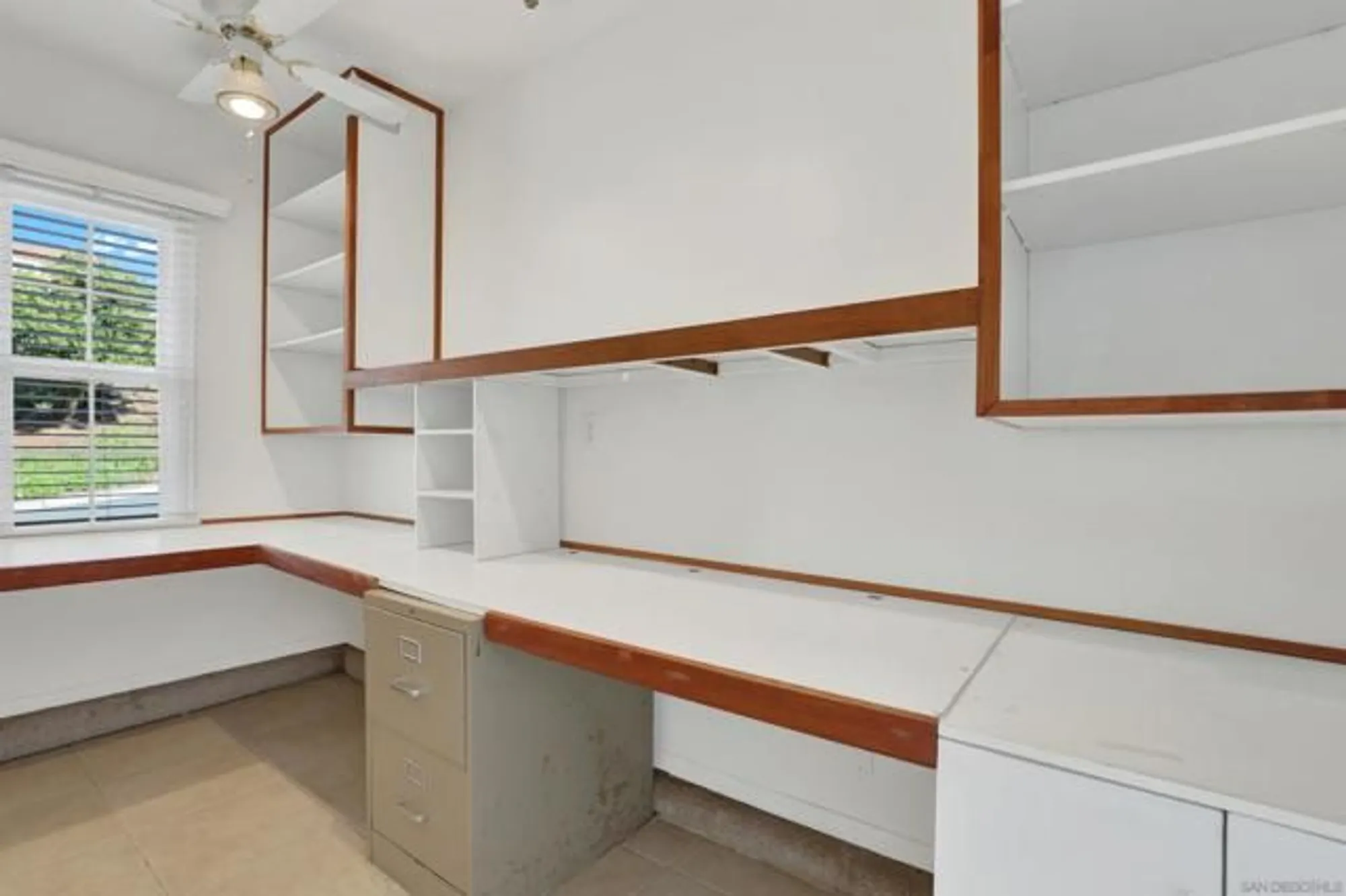 Property Slideshow image 41 of 50 | 17620 plaza ascope, San Diego, CA, 92128