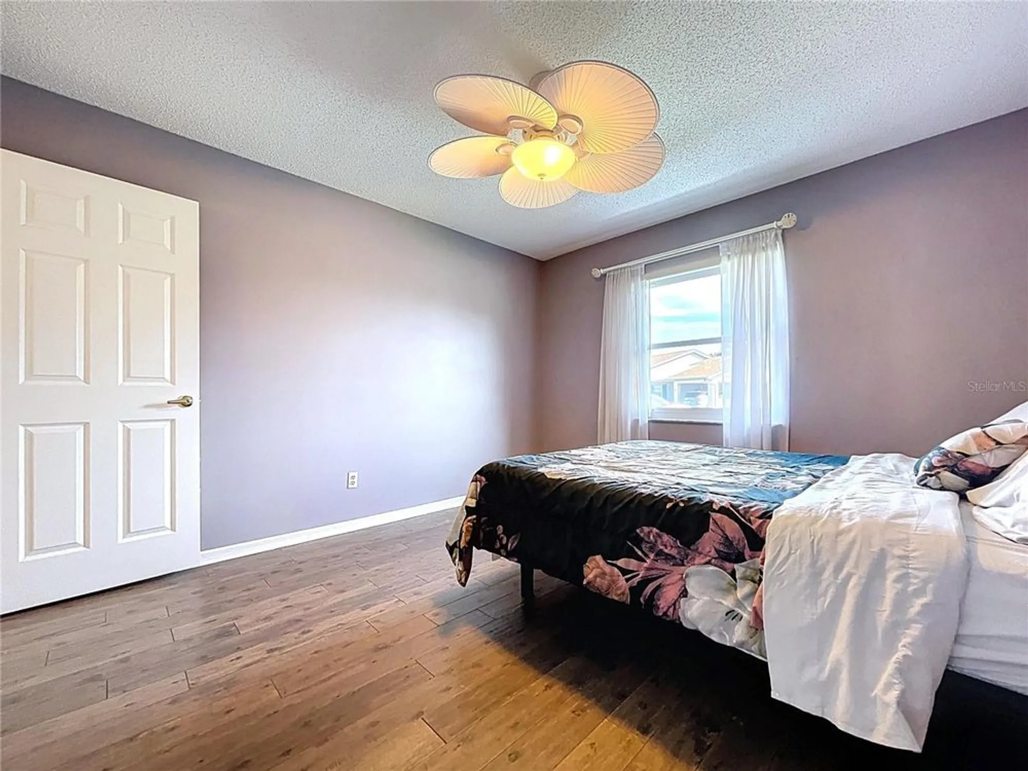 Property Slideshow image 26 of 67 | 505 foxglove cir b, Sun City Center, FL, 33573