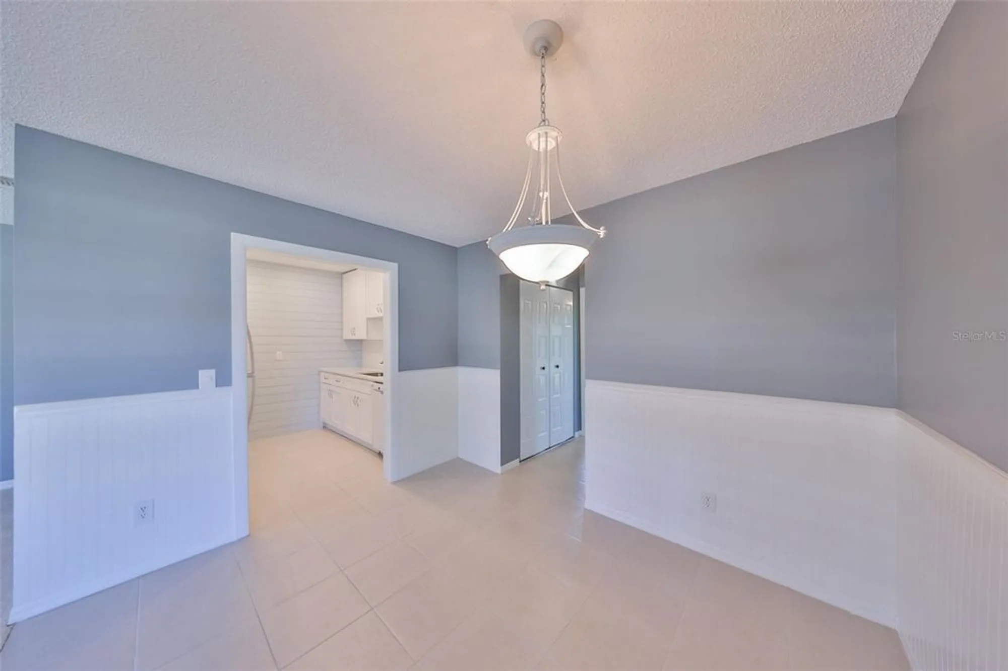 Property Slideshow image 10 of 38 | 124 gloucester blvd 355j, Sun City Center, FL, 33573