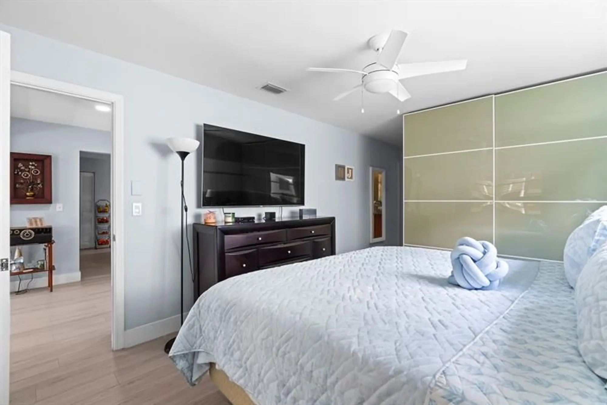 Property Slideshow image 33 of 63 | 1025 nw 90th way, Plantation, FL, 33322