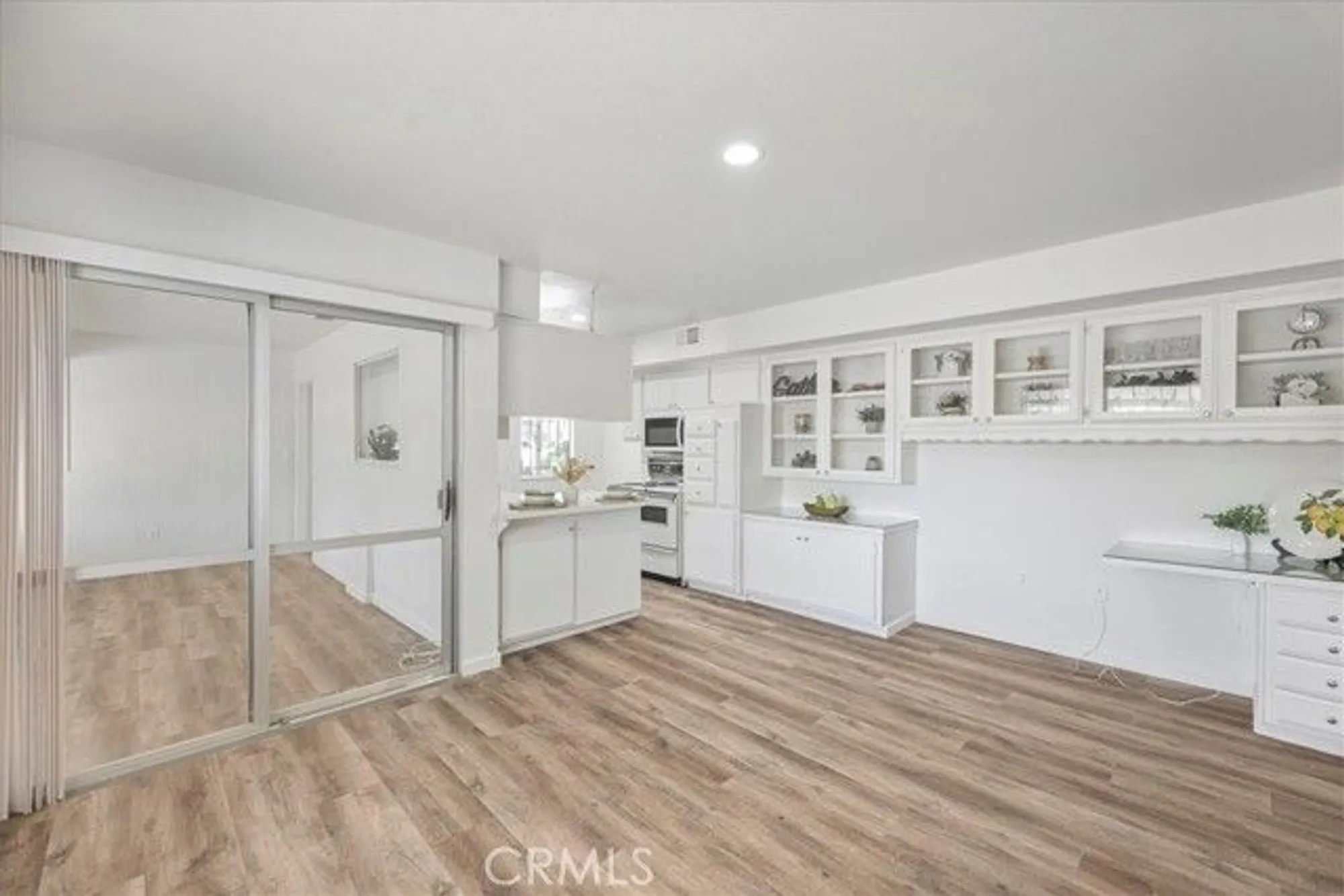 Property Slideshow image 10 of 27 | 28258 w worcester rd, Menifee, CA, 92586