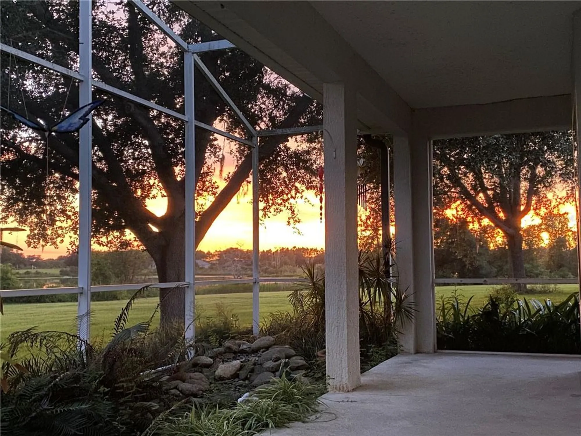 Property Slideshow image 25 of 49 | 22125 draw bridge dr, Leesburg, FL, 34748