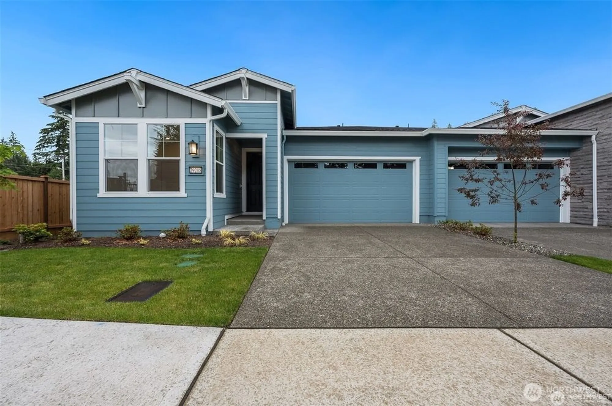 Property Slideshow image 2 of 37 | 29208 217th pl se # 34, Black Diamond, WA, 98010