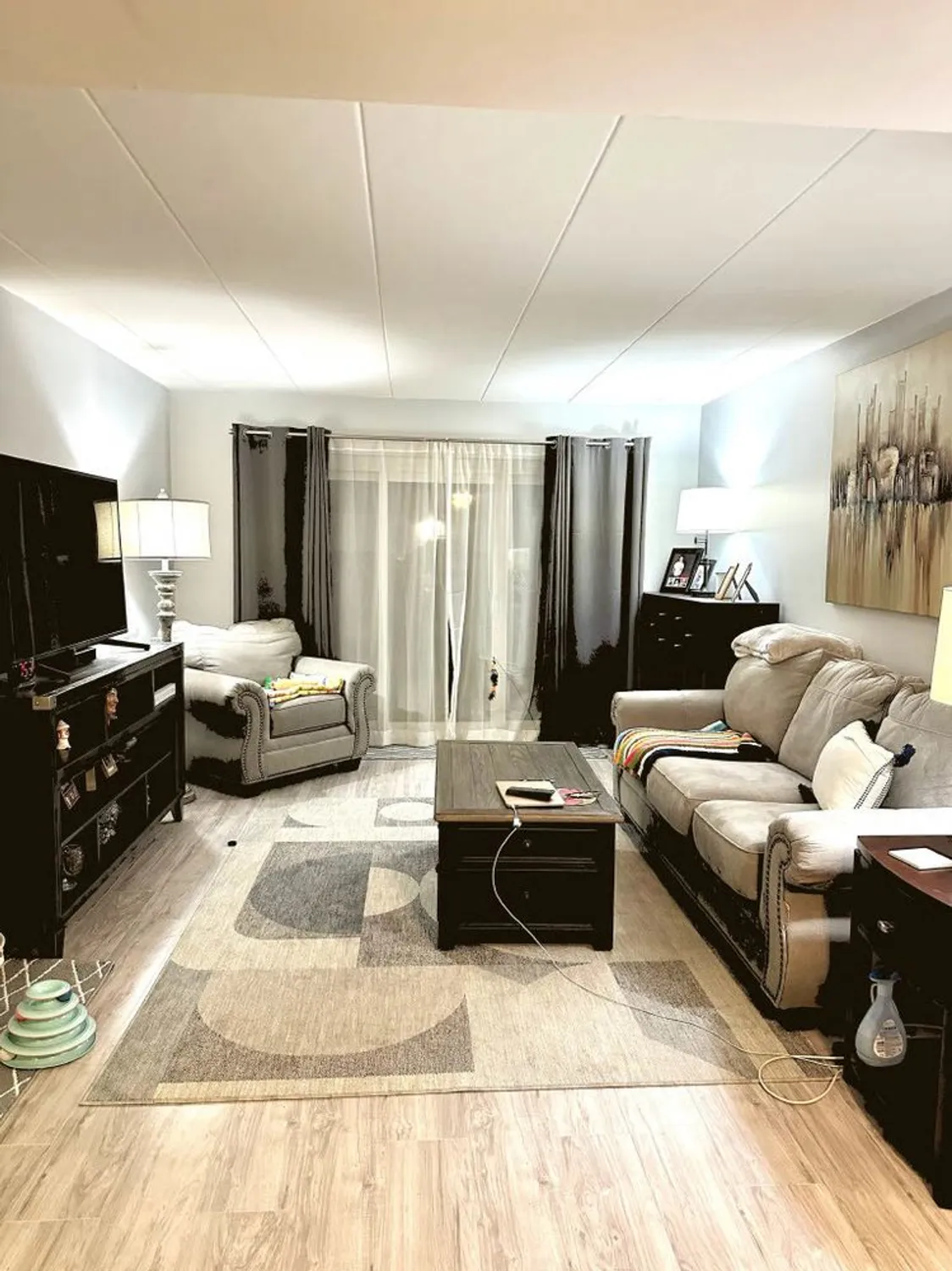 Property Slideshow image 9 of 19 | 2900 maple ave 24a, Downers Grove, IL, 60515