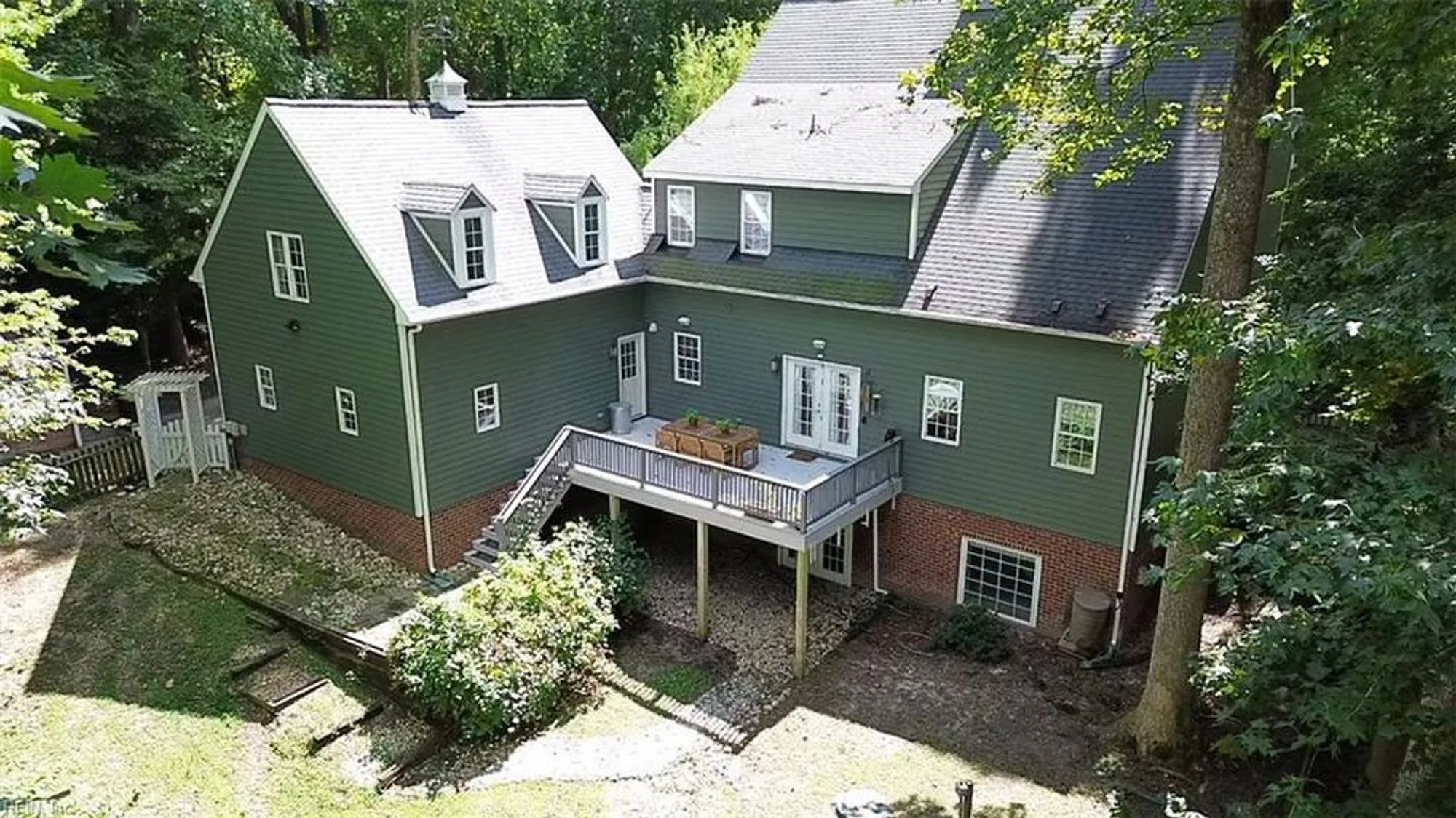 Property Slideshow image 39 of 45 | 147 country club dr, Williamsburg, VA, 23188