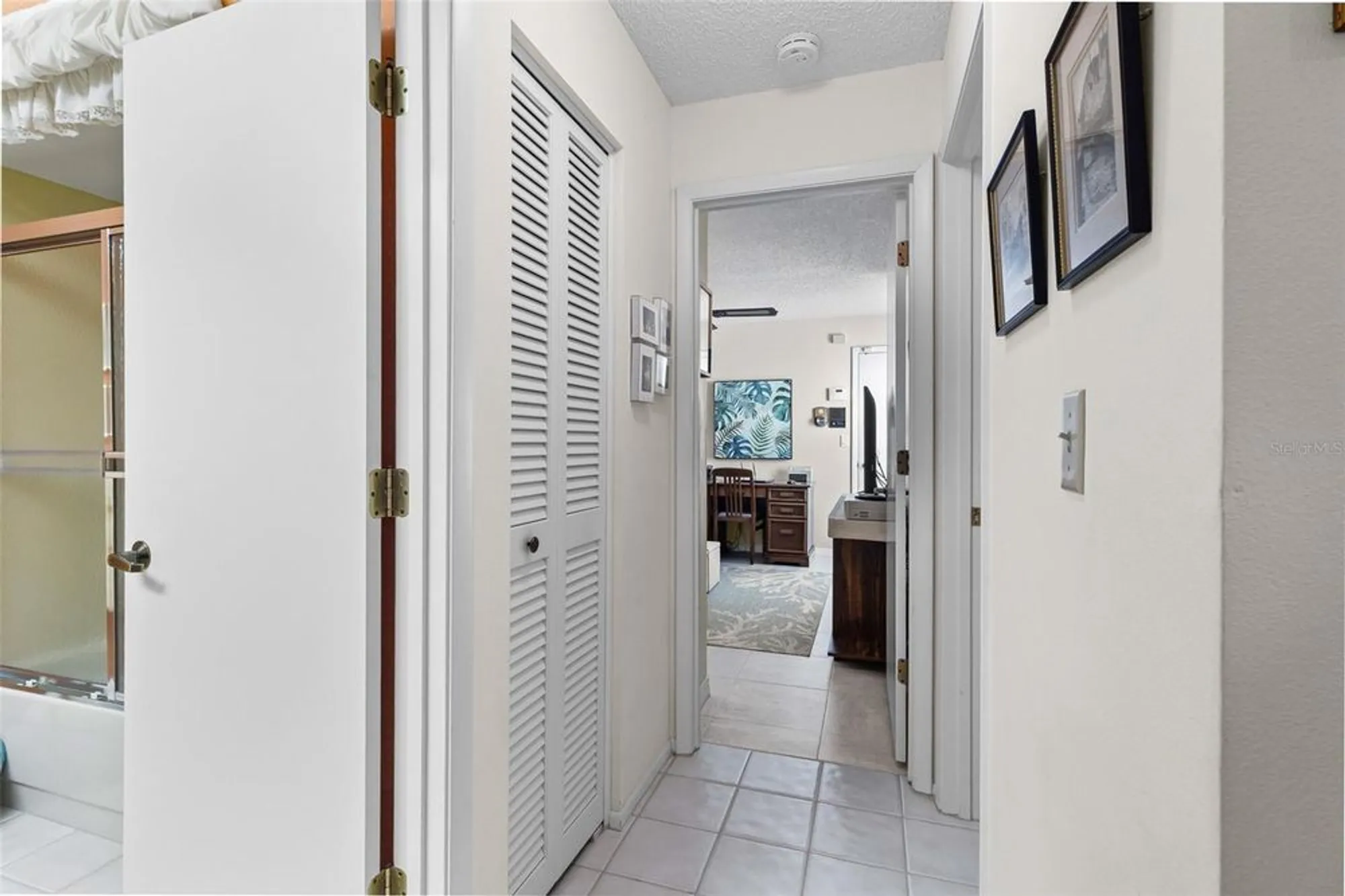 Property Slideshow image 27 of 61 | 6089 clubside dr # 00, Sarasota, FL, 34243