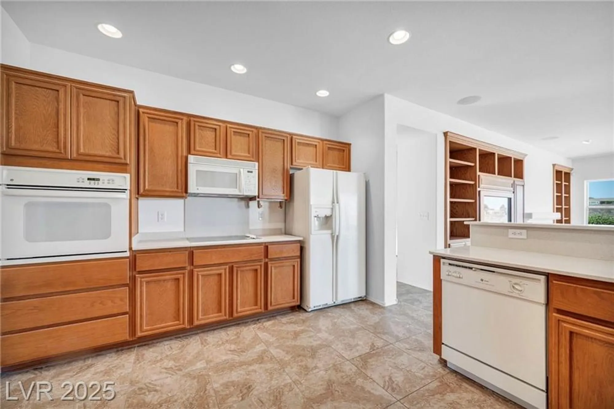 Property Slideshow image 20 of 71 | 2567 evening sky dr, Henderson, NV, 89052