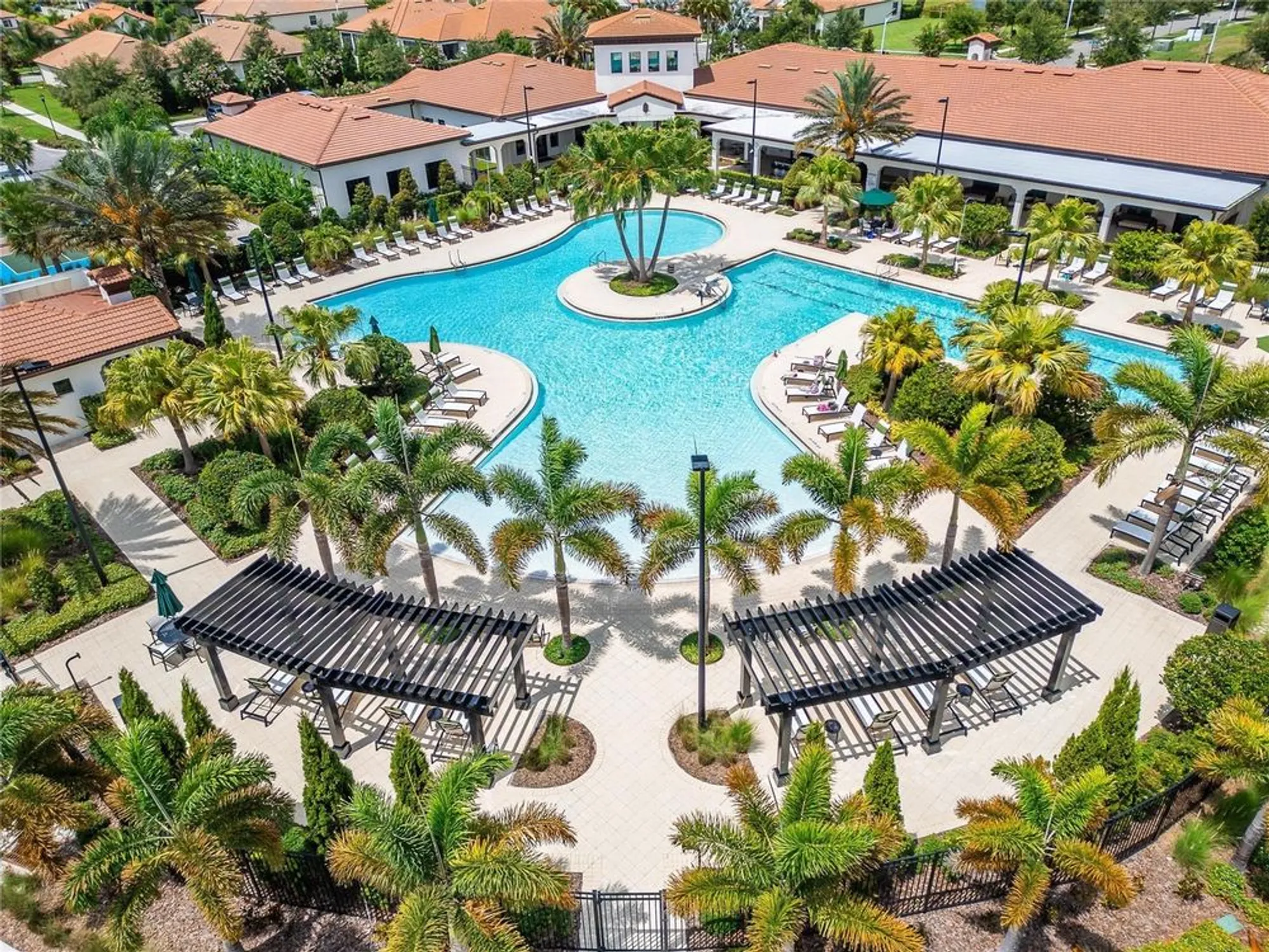 Property Slideshow image 61 of 97 | 16927 april plush dr, Wimauma, FL, 33598