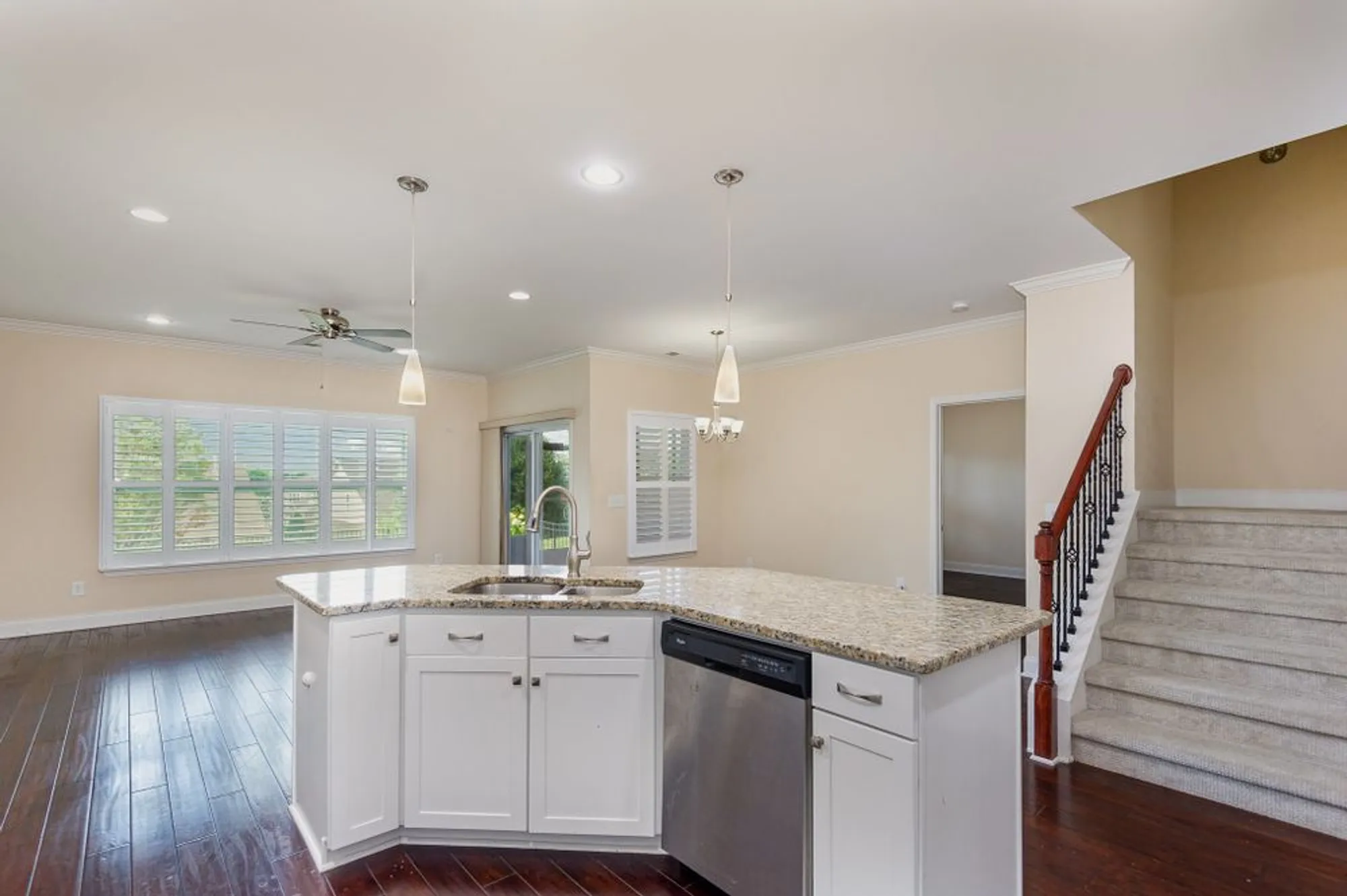 Property Slideshow image 8 of 37 | 445 stonegate dr, Lebanon, TN, 37090