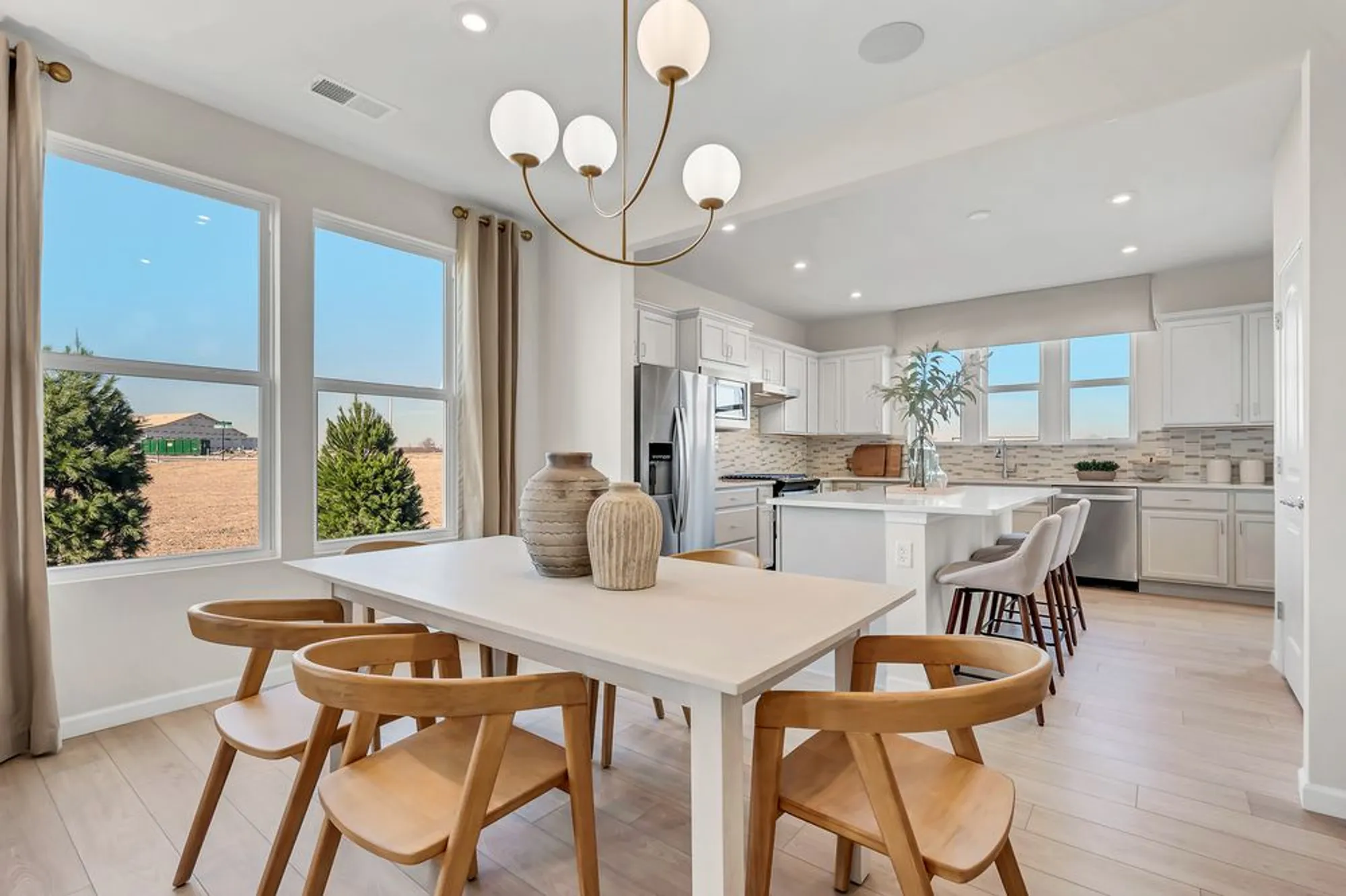 Property Slideshow image 10 of 25 | 3284 wildlight rd, Aurora, IL, 60503