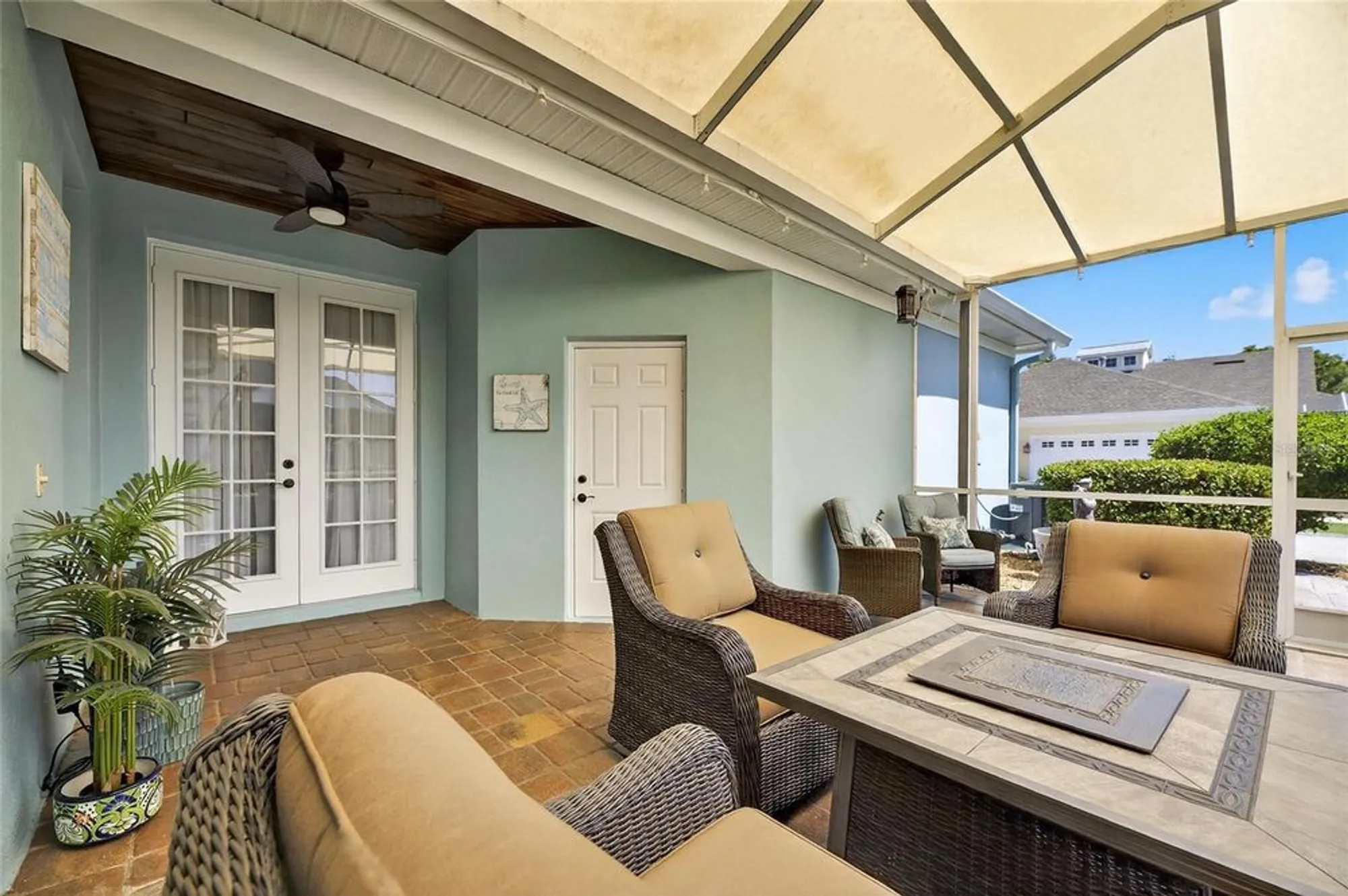 Property Slideshow image 50 of 85 | 5312 golden isles dr, Apollo Beach, FL, 33572