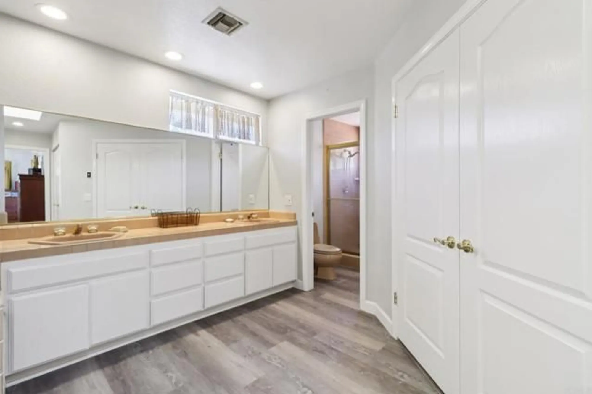 Property Slideshow image 22 of 42 | 9704 indian creek way, Escondido, CA, 92026