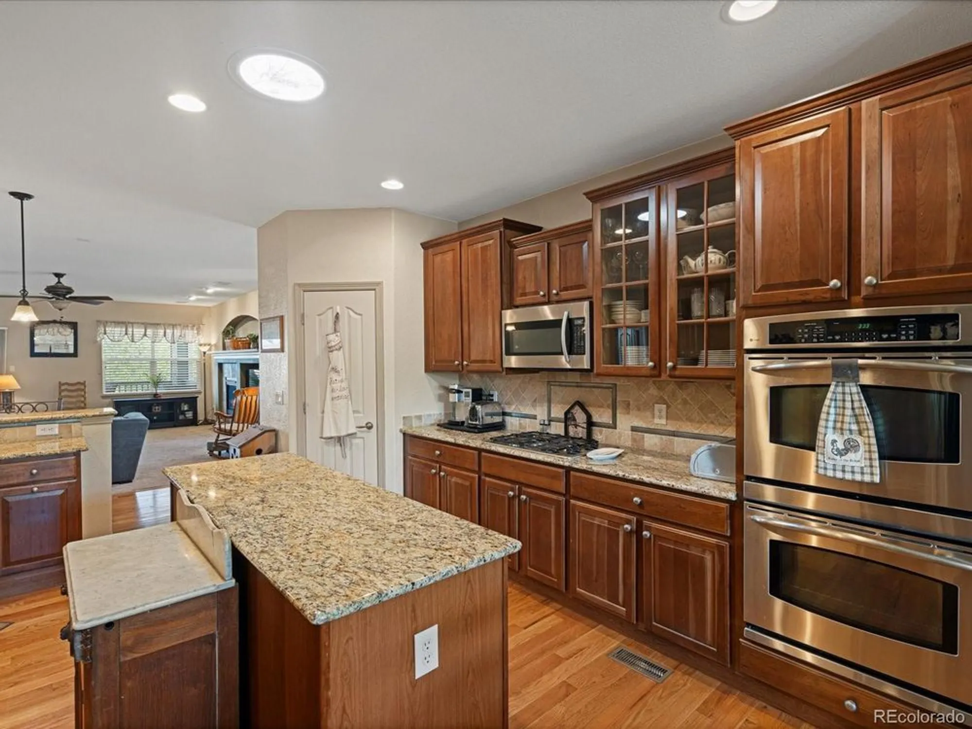 Property Slideshow image 4 of 37 | 8852 e 148th ln, Thornton, CO, 80602