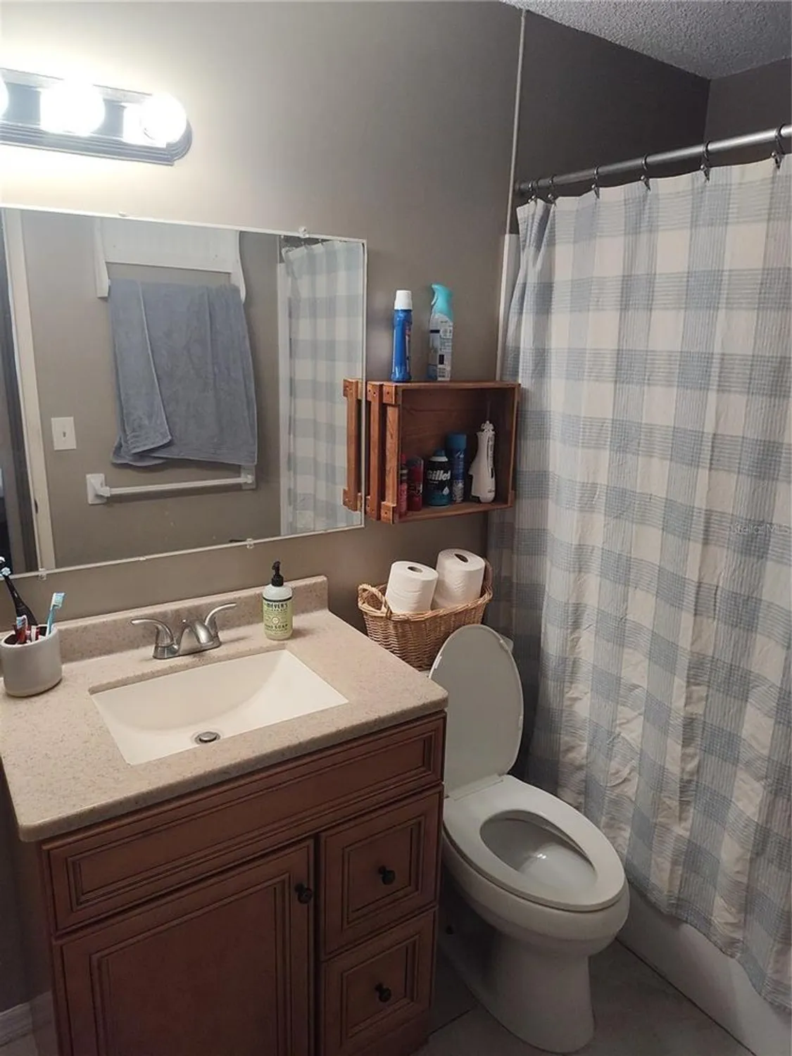 Property Slideshow image 13 of 24 | 2960 59th st 107, Gulfport, FL, 33707