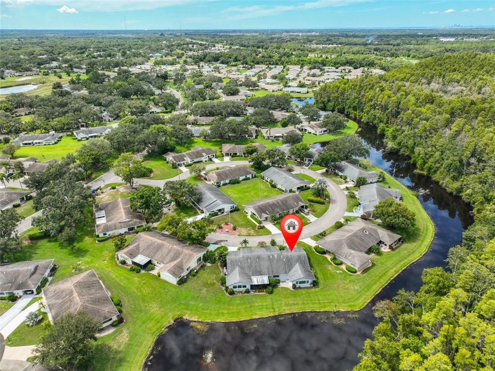 Property Slideshow image 37 of 45 | 2026 hawkhurst cir, Sun City Center, FL, 33573