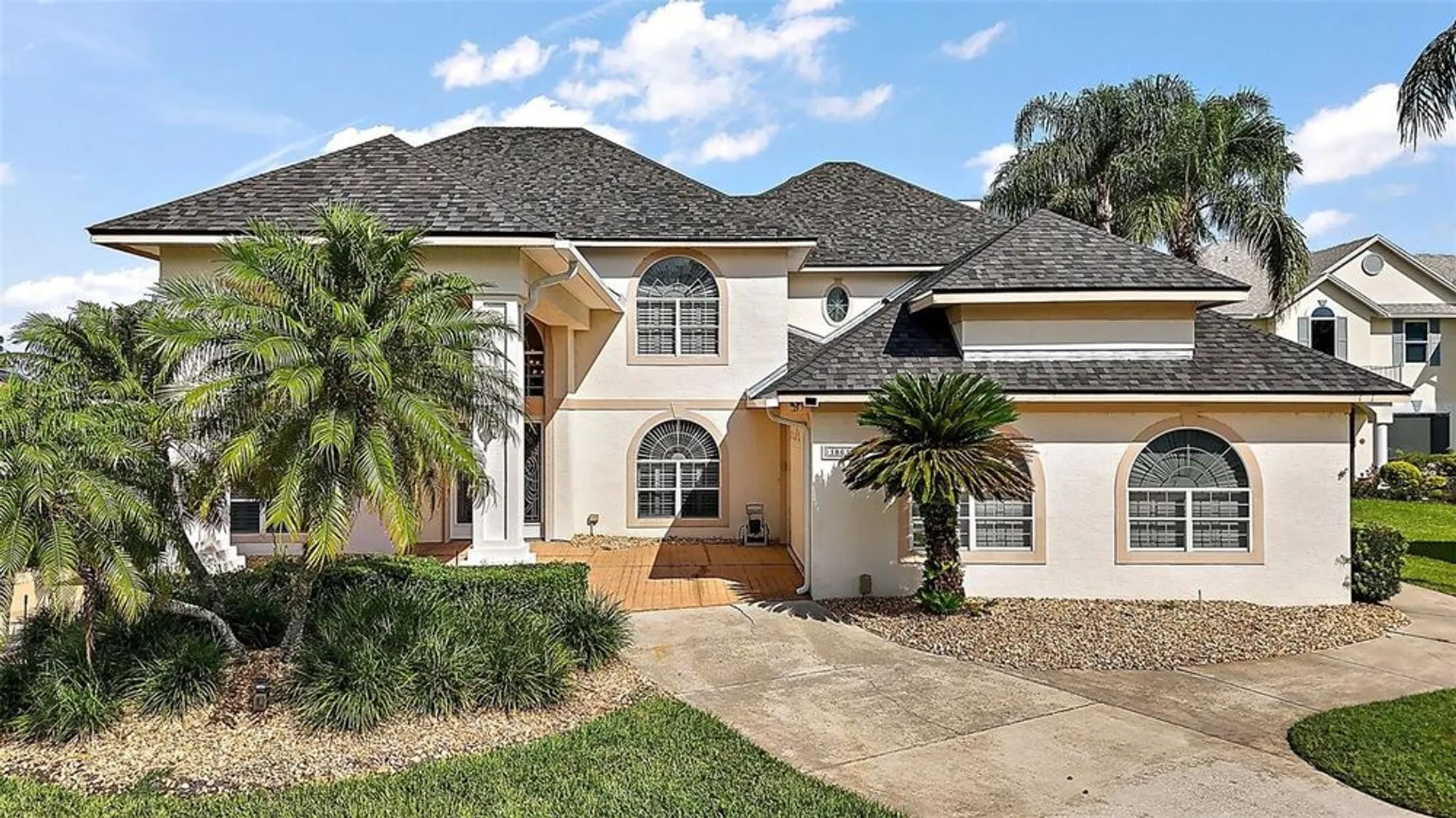 Property Slideshow image 1 of 80 | 1861 edgewater dr, Mount Dora, FL, 32757