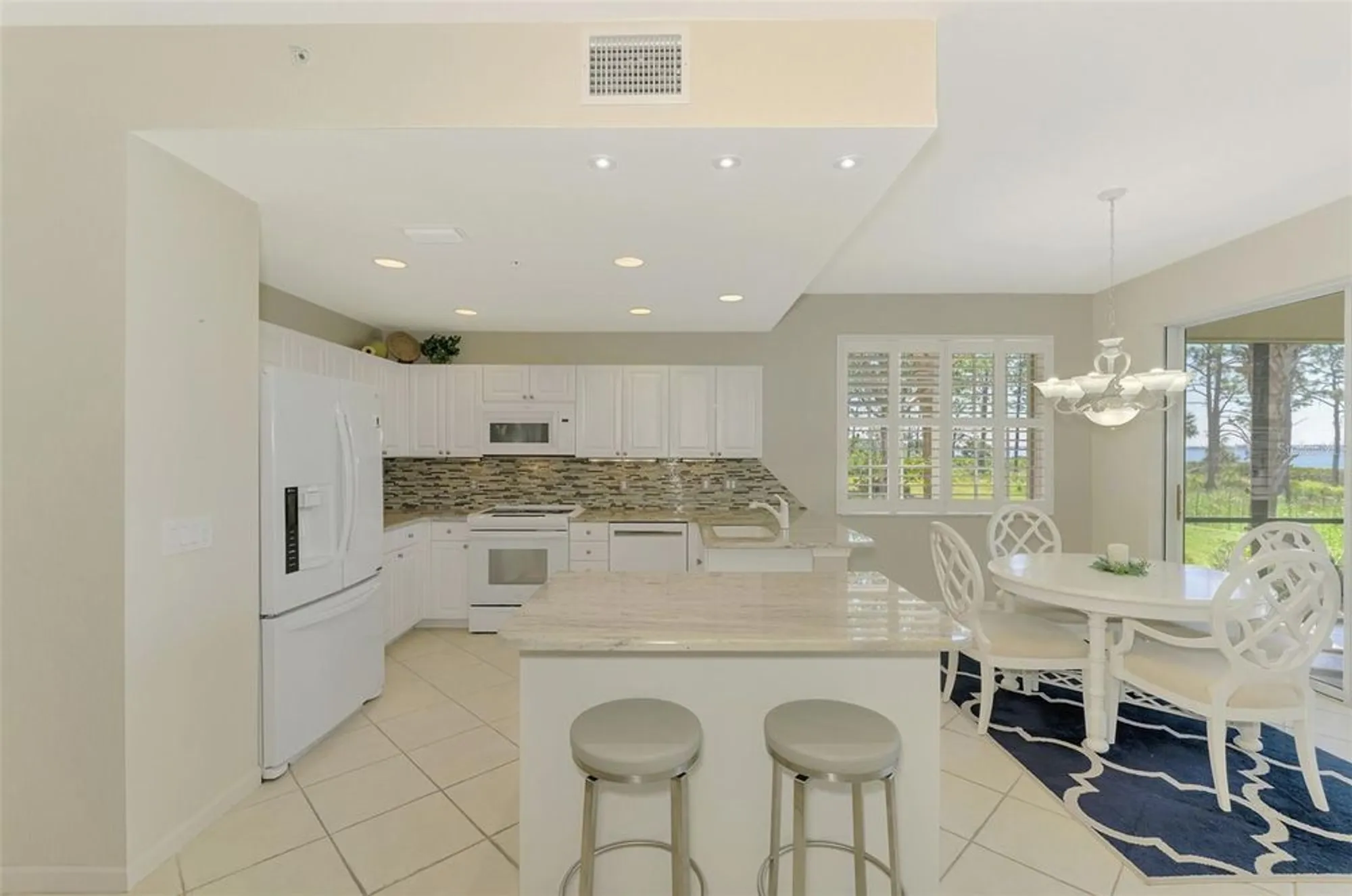 Property Slideshow image 14 of 82 | 4692 club dr # 101, Port Charlotte, FL, 33953