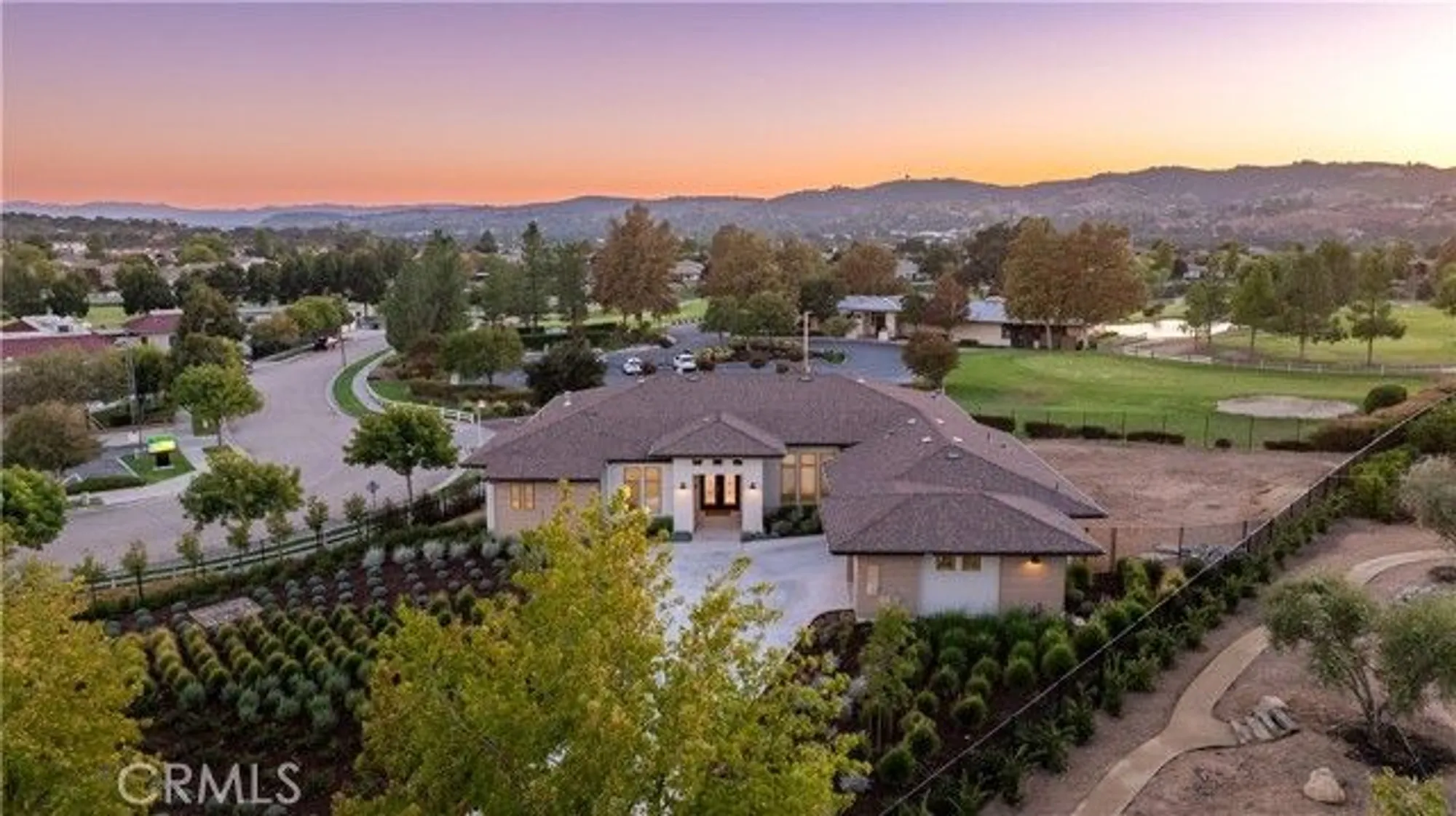 Property Slideshow image 3 of 50 | 699 waterford ct, Paso Robles, CA, 93446