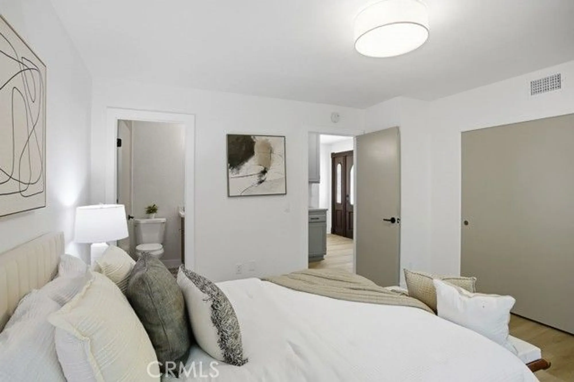 Property Slideshow image 31 of 52 | 1069 belleza st, Camarillo, CA, 93012