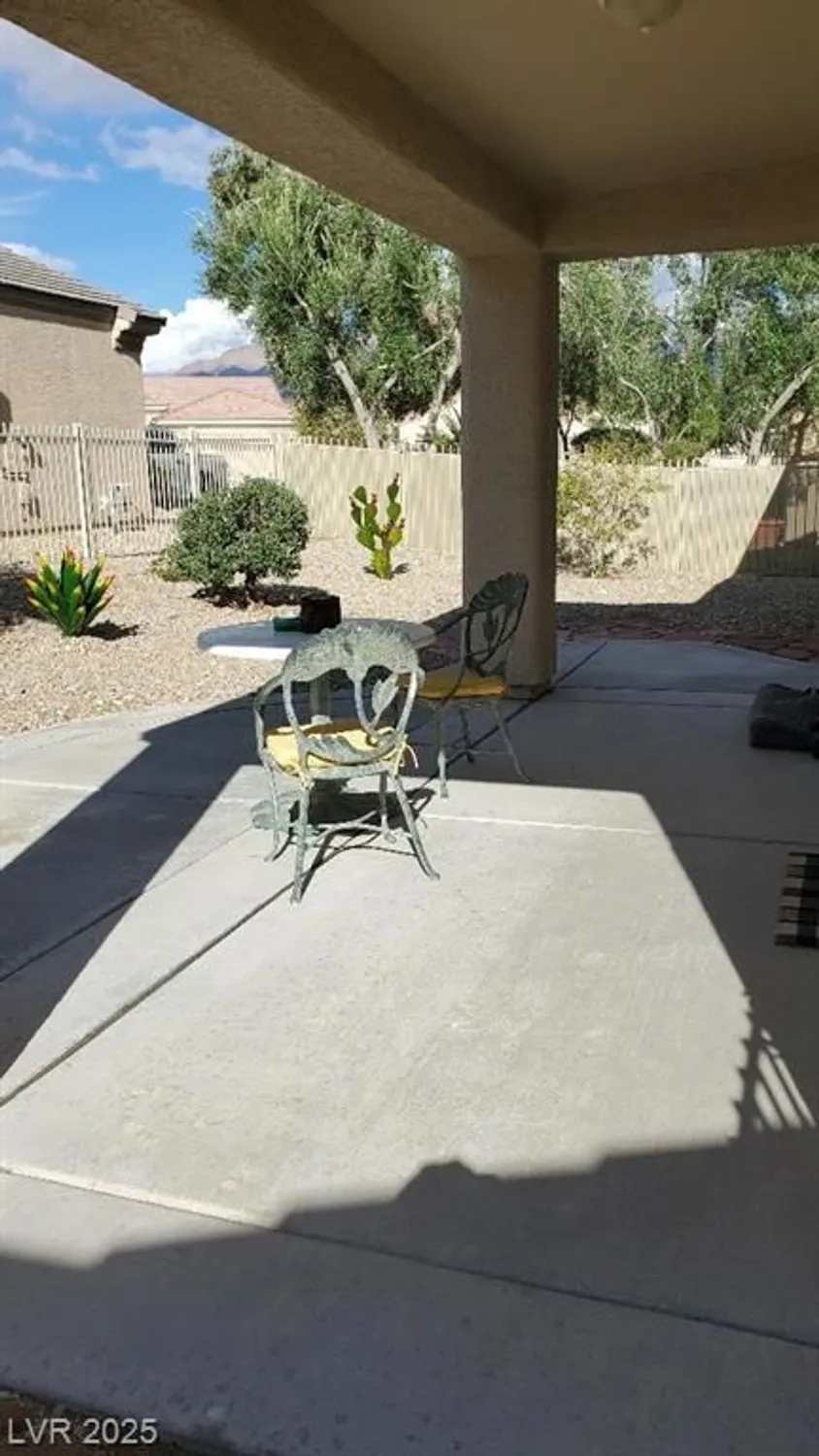 Property Slideshow image 24 of 32 | 7745 fruit dove st, North Las Vegas, NV, 89084