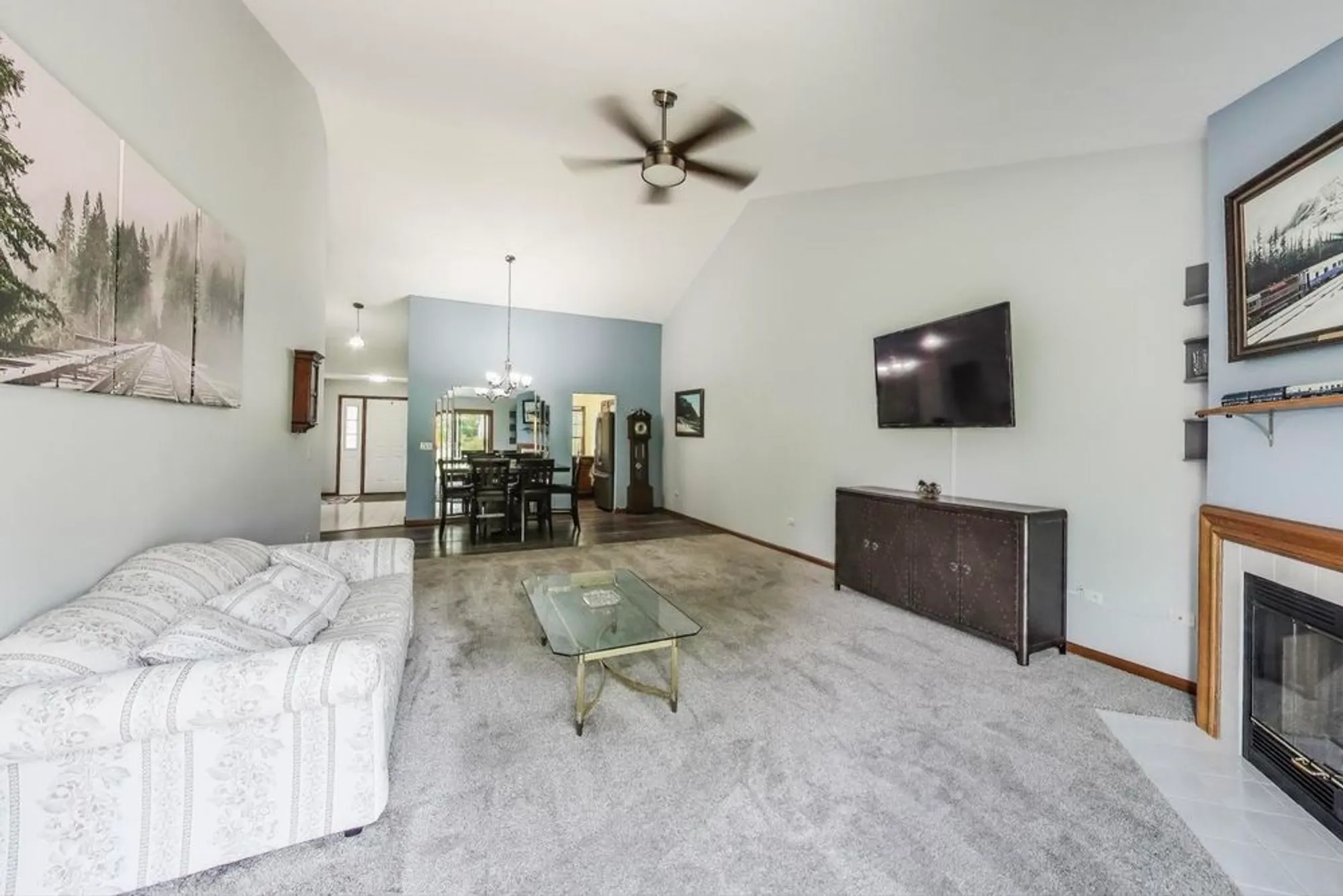 Property Slideshow image 6 of 44 | 13453 tall pines ln, Plainfield, IL, 60544