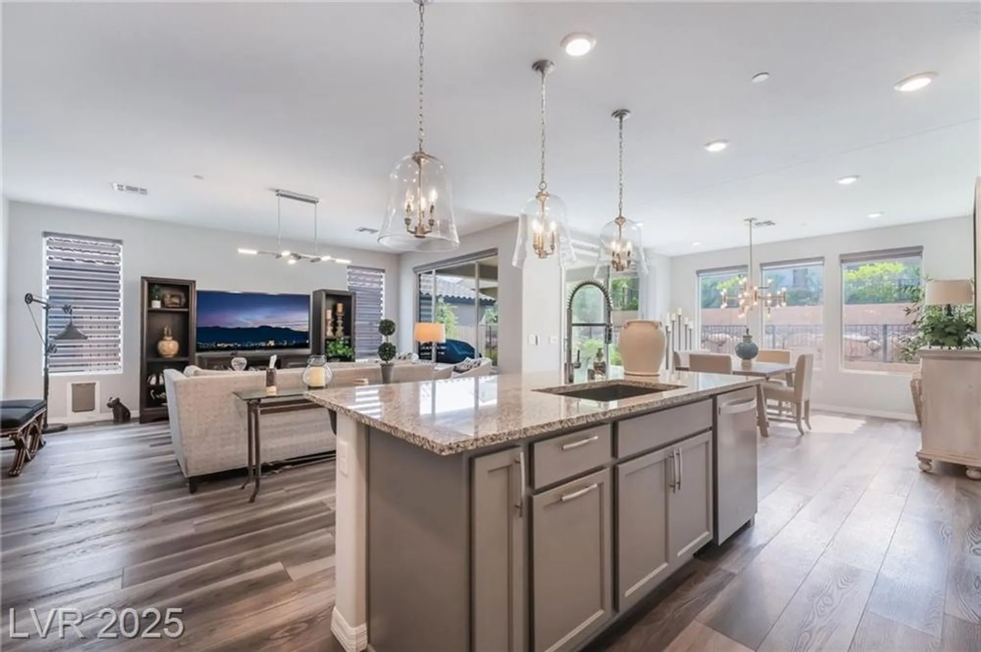 Property Slideshow image 13 of 44 | 15 arid crest ave, Henderson, NV, 89011