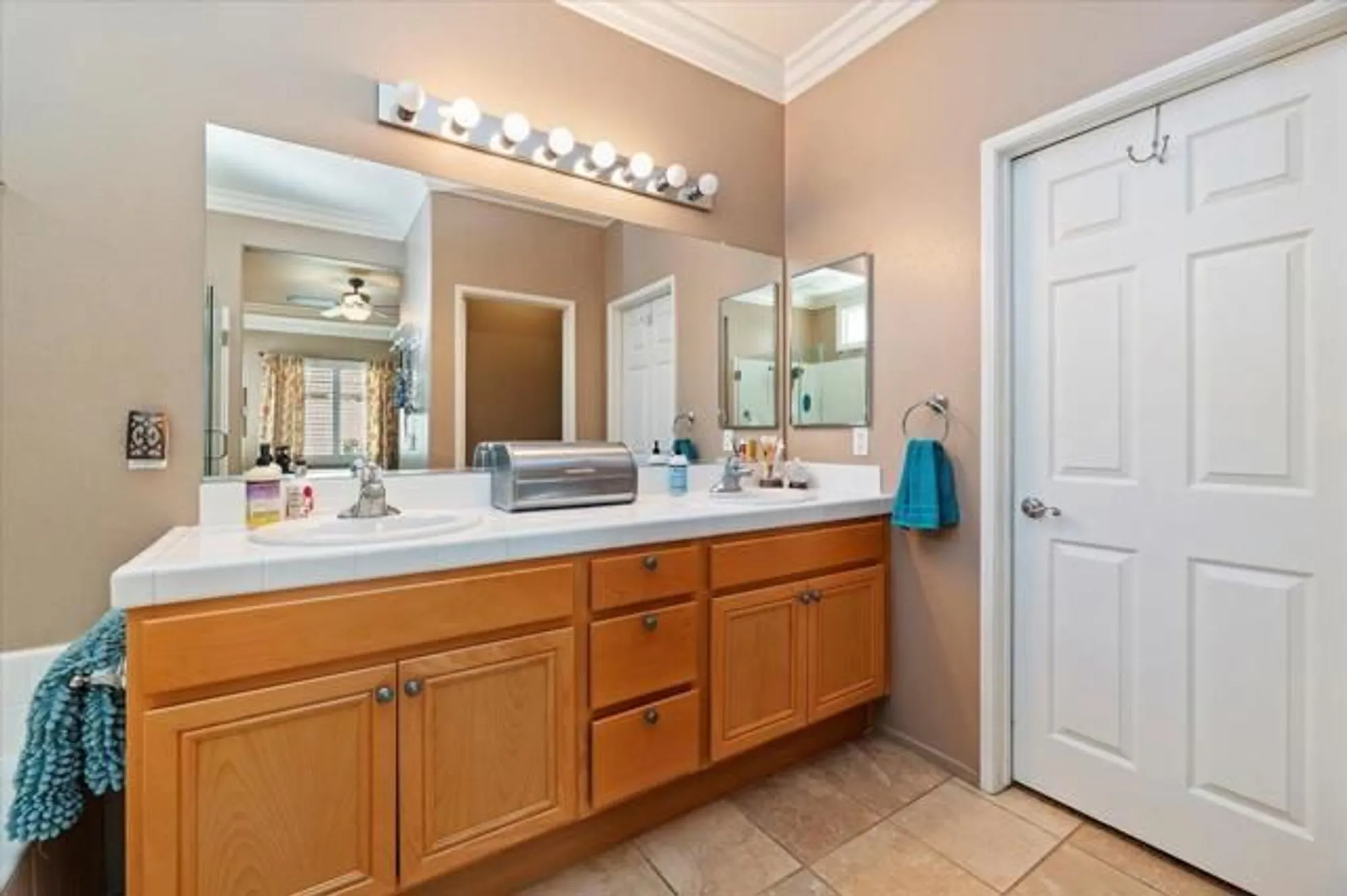 Property Slideshow image 29 of 37 | 28026 crystal spring dr, Menifee, CA, 92584