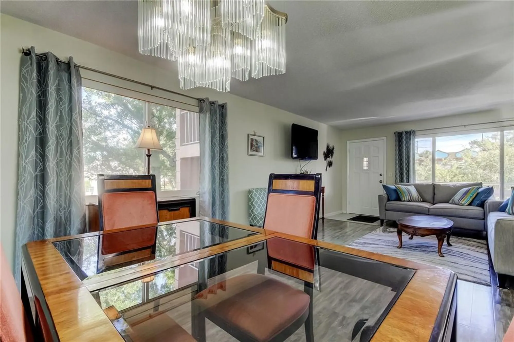 Property Slideshow image 13 of 75 | 2457 ecuadorian way apt 57, Clearwater, FL, 33763