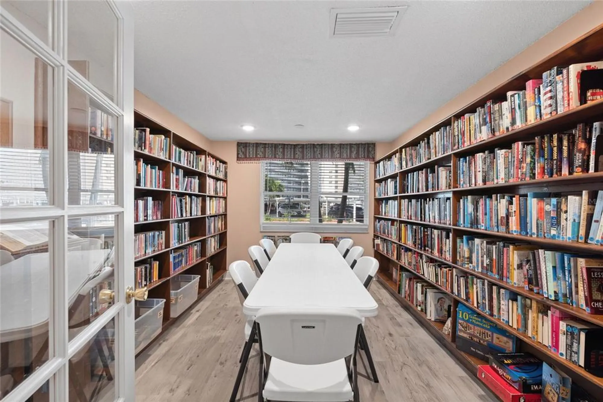 Property Slideshow image 47 of 50 | 5925 shore blvd 608, Gulfport, FL, 33707