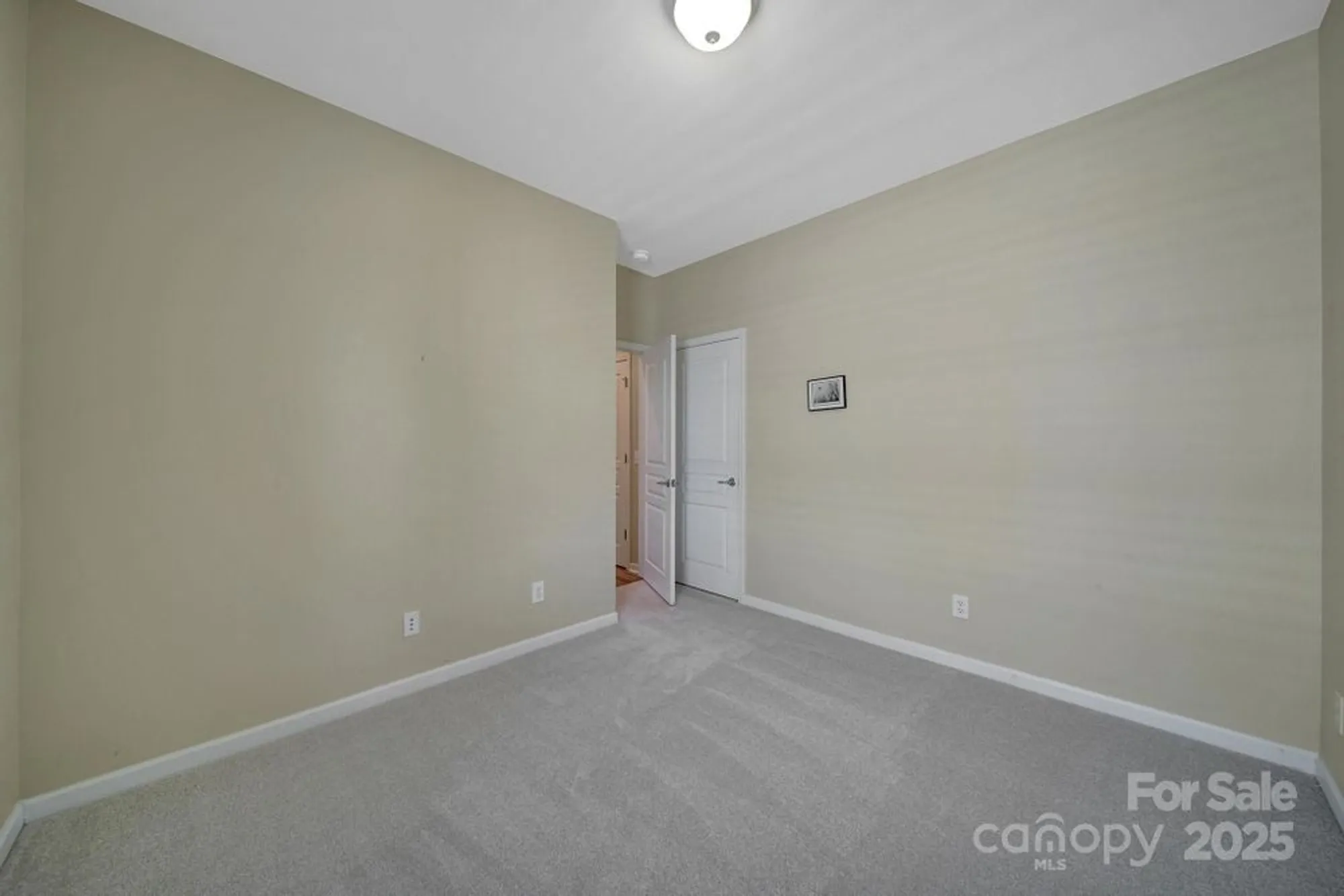 Property Slideshow image 25 of 43 | 21214 w tern ct, Fort Mill, SC, 29707