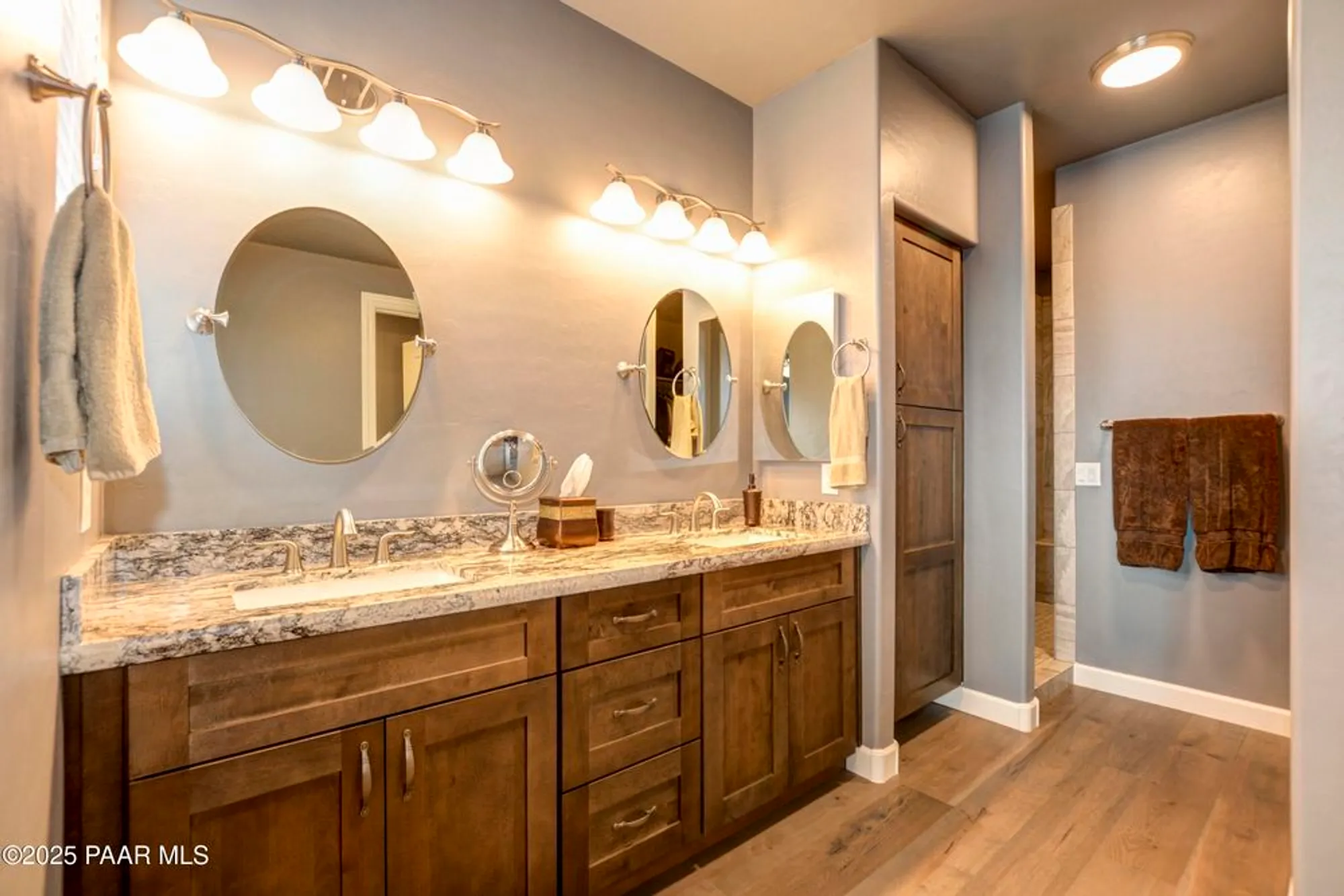 Property Slideshow image 15 of 26 | 212 e smoke tree ln, Prescott, AZ, 86301