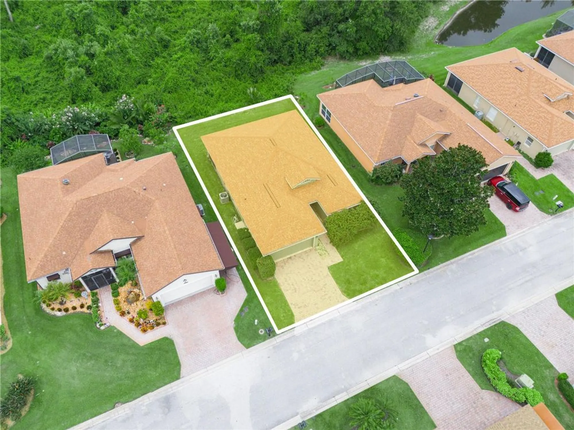 Property Slideshow image 36 of 72 | 4139 aberdeen ln, Lake Wales, FL, 33859